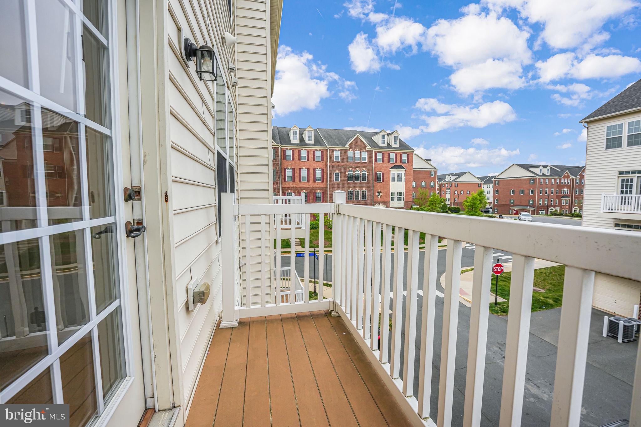 MORLEY CORNER - Residential