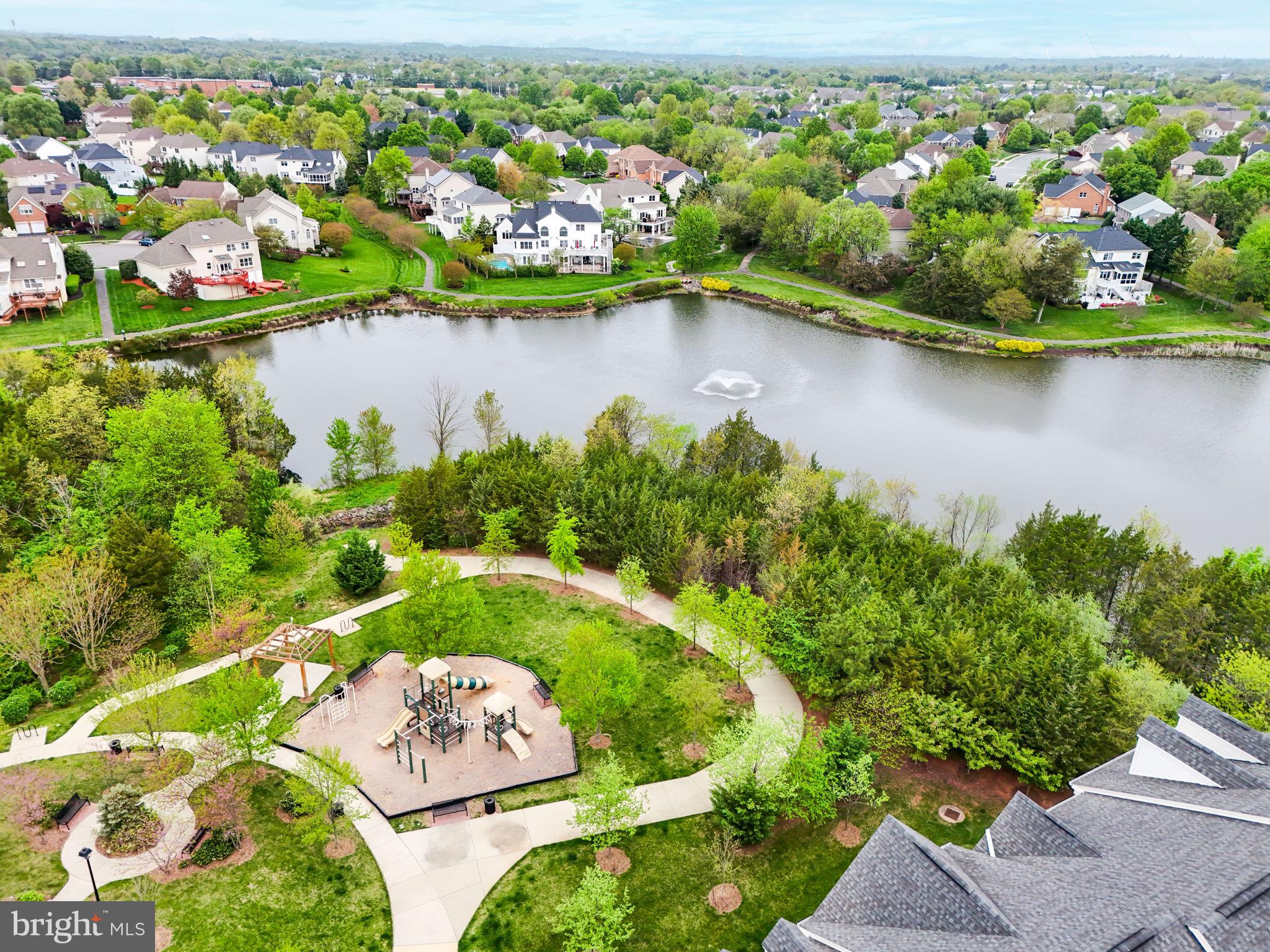 MORLEY CORNER - Residential