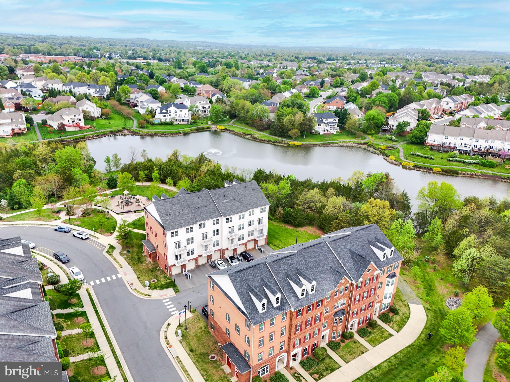 MORLEY CORNER - Residential