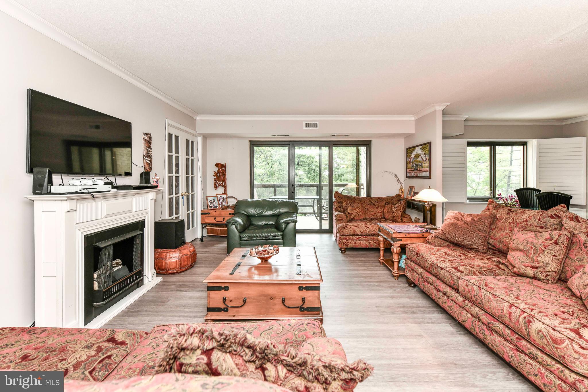 WATERGATE AT LANDMARK - Residential Lease