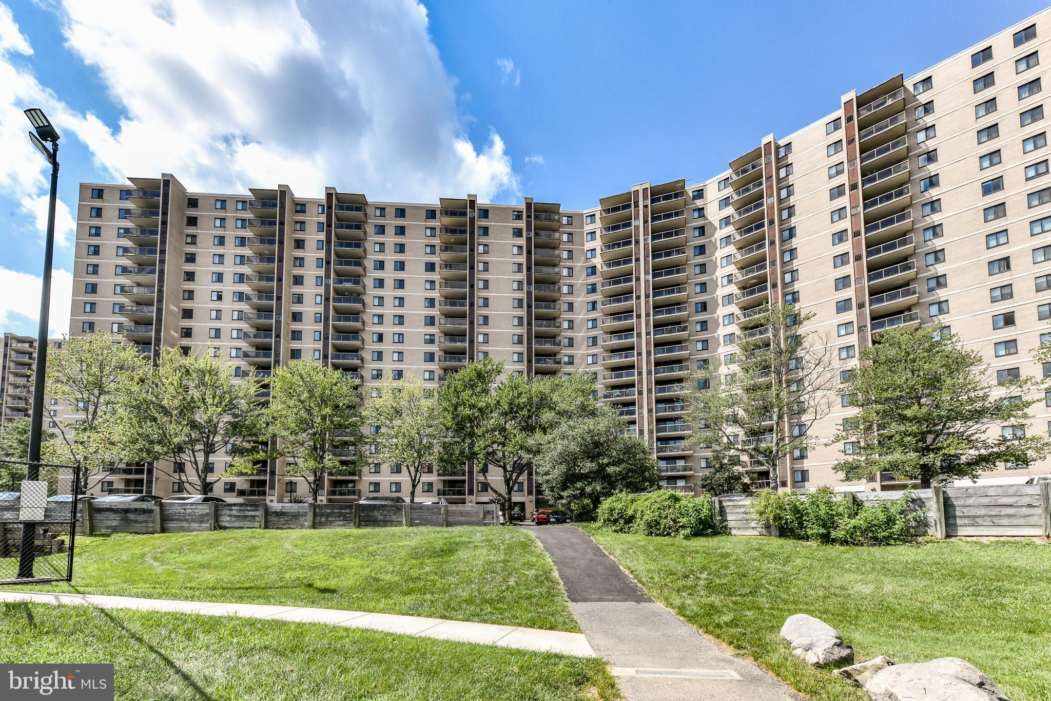 WATERGATE AT LANDMARK - Residential Lease