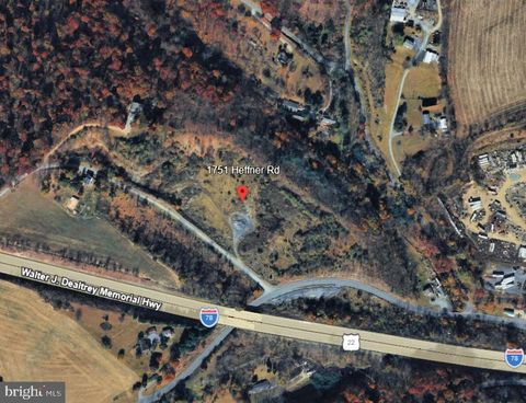 1751 HEFFNER ROAD FOGELSVILLE PA 18051