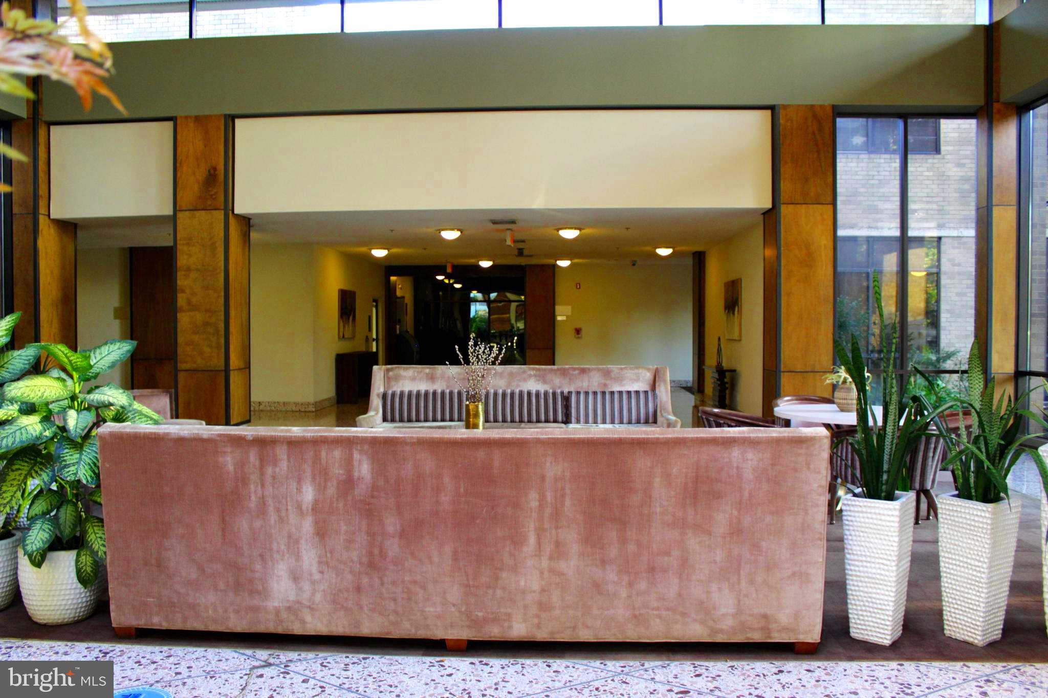 SKYLINE HOUSE - Residential Lease