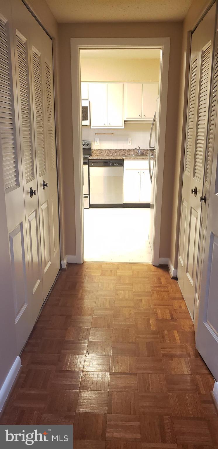 SKYLINE HOUSE - Residential Lease