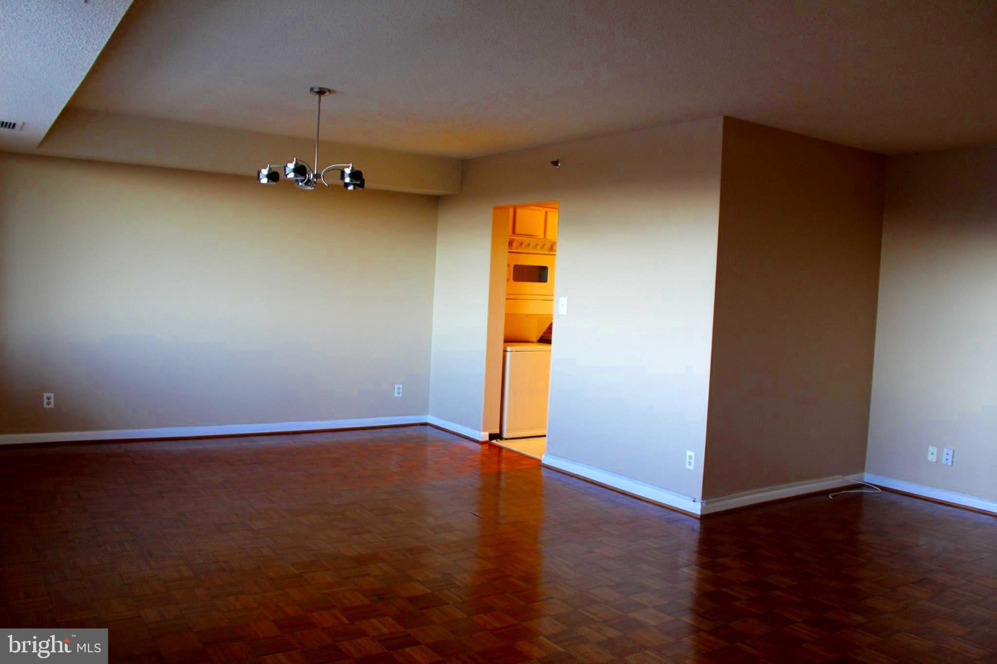 SKYLINE HOUSE - Residential Lease