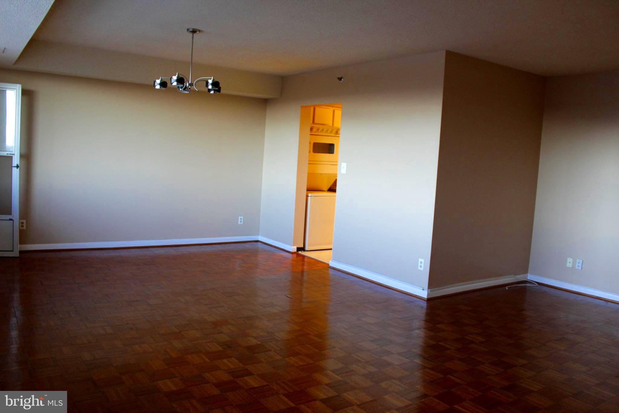 SKYLINE HOUSE - Residential Lease