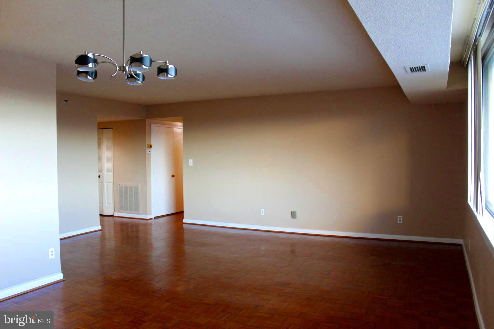 SKYLINE HOUSE - Residential Lease