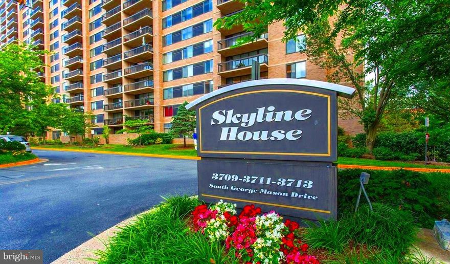 A beautiful 2 bedroom, 2 bath condo in a highly desirable area located on the 7th floor of a beautiful hi rise building with a grand entrance. The building was completely renovated in late 2017. Metro and school busses stop at front door. Spectacular views from the living room, bedrooms, and the balcony. Custom paint. Parquet hardwood floors. Granite counter tops in the kitchen. 24 hour security (Front desk) Walk in closet in the master bedroom in addition to a regular closet. Washer and dryer inside the unit. swimming pool. exercise gym. minutes to DC, party room and a large meeting room. shopping, and walking trails. Living at its finest. Vacant and ready for you. Swimming pool is closed due to Covid-19.