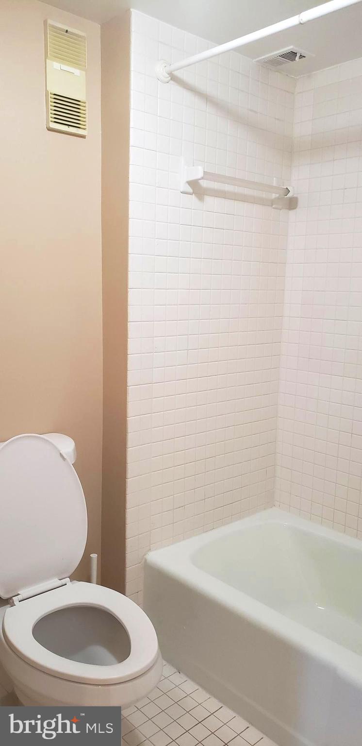 SKYLINE HOUSE - Residential Lease