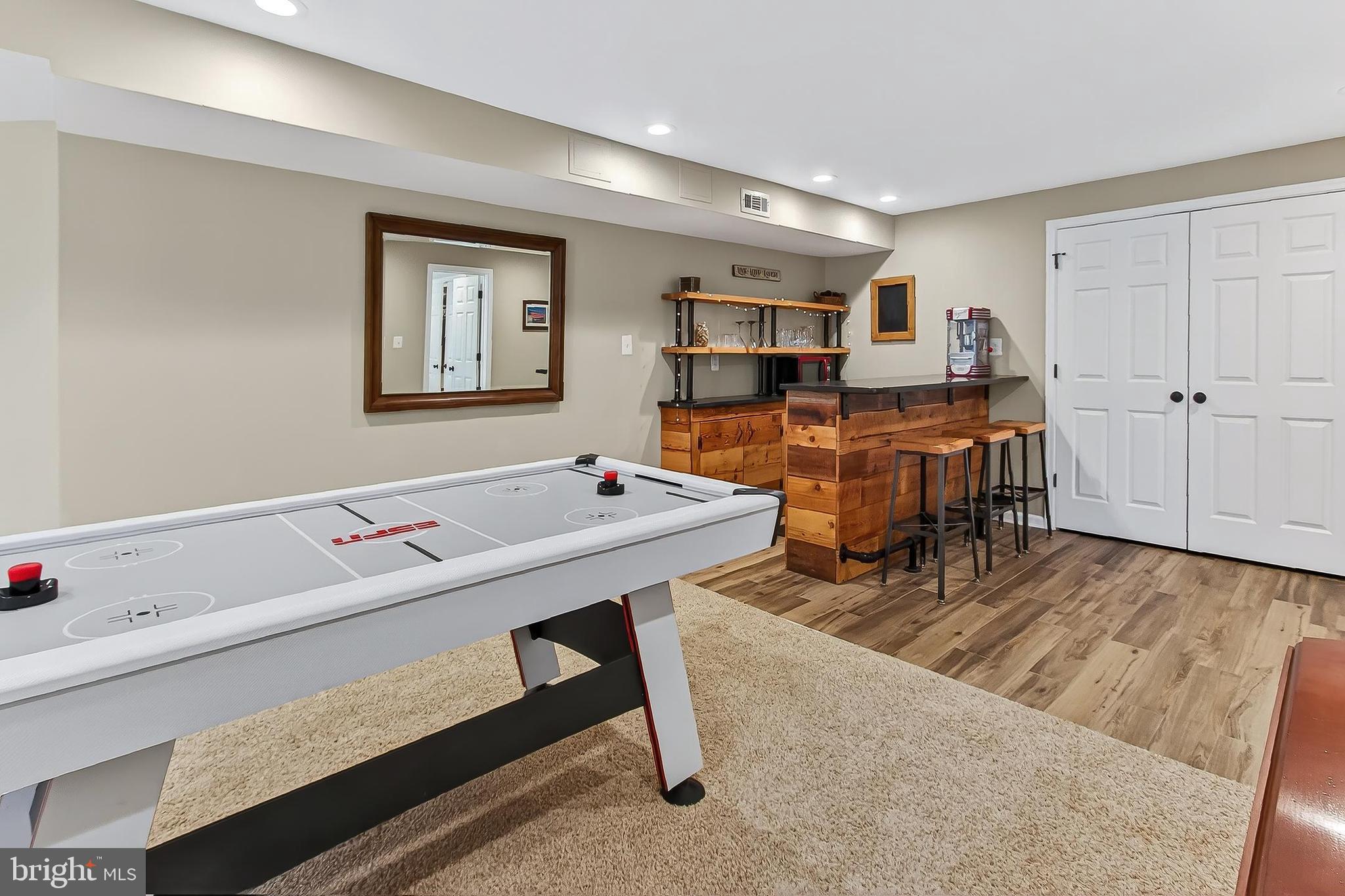 WHISPERWOOD - Residential