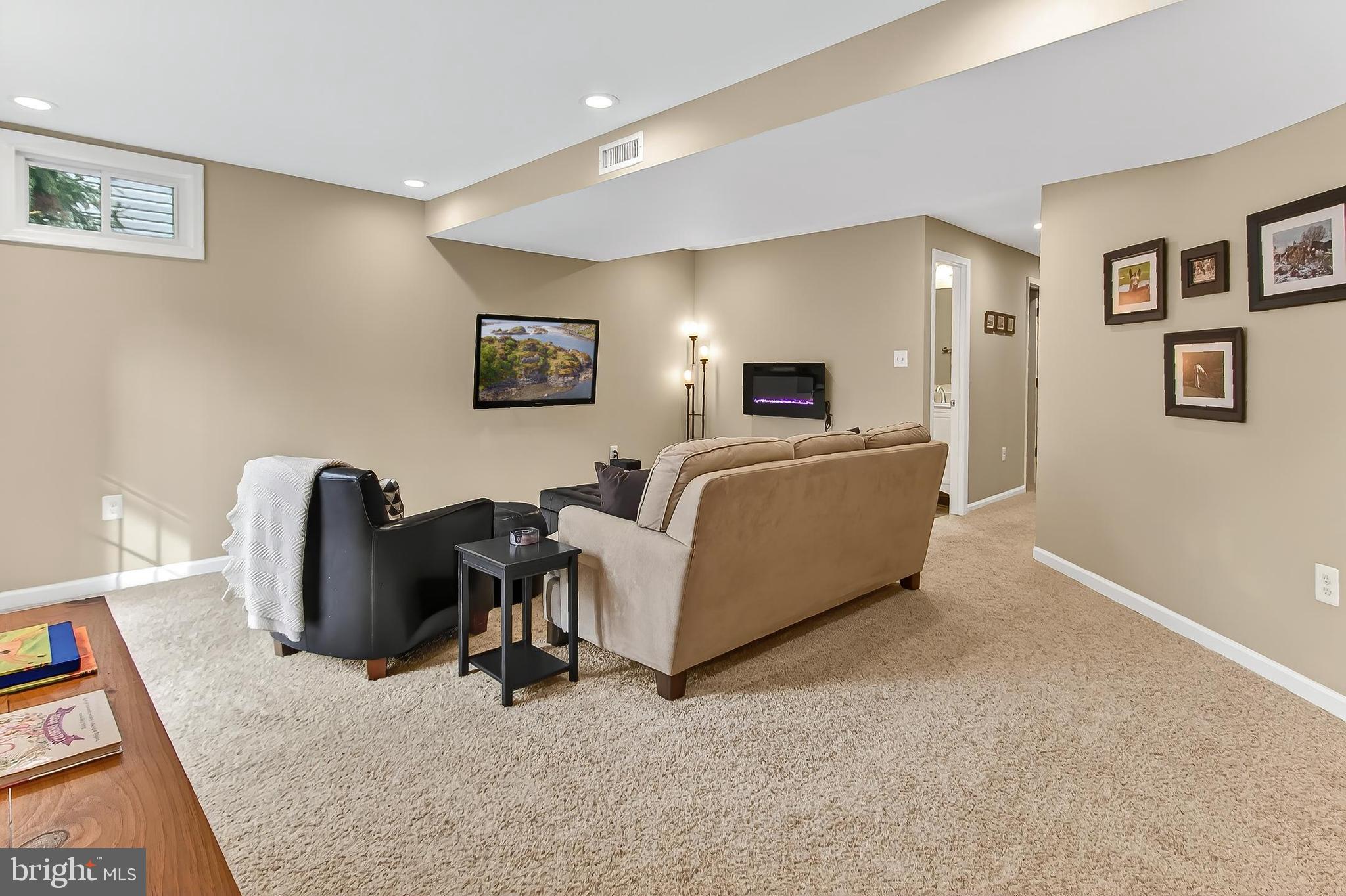 WHISPERWOOD - Residential