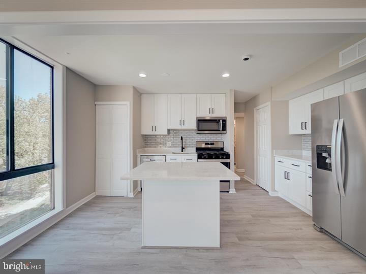 CHELSEA WOODS-PHASE 3> - Residential