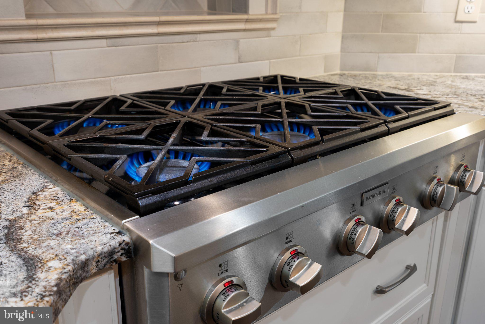 MAGOTHY PARK - Residential