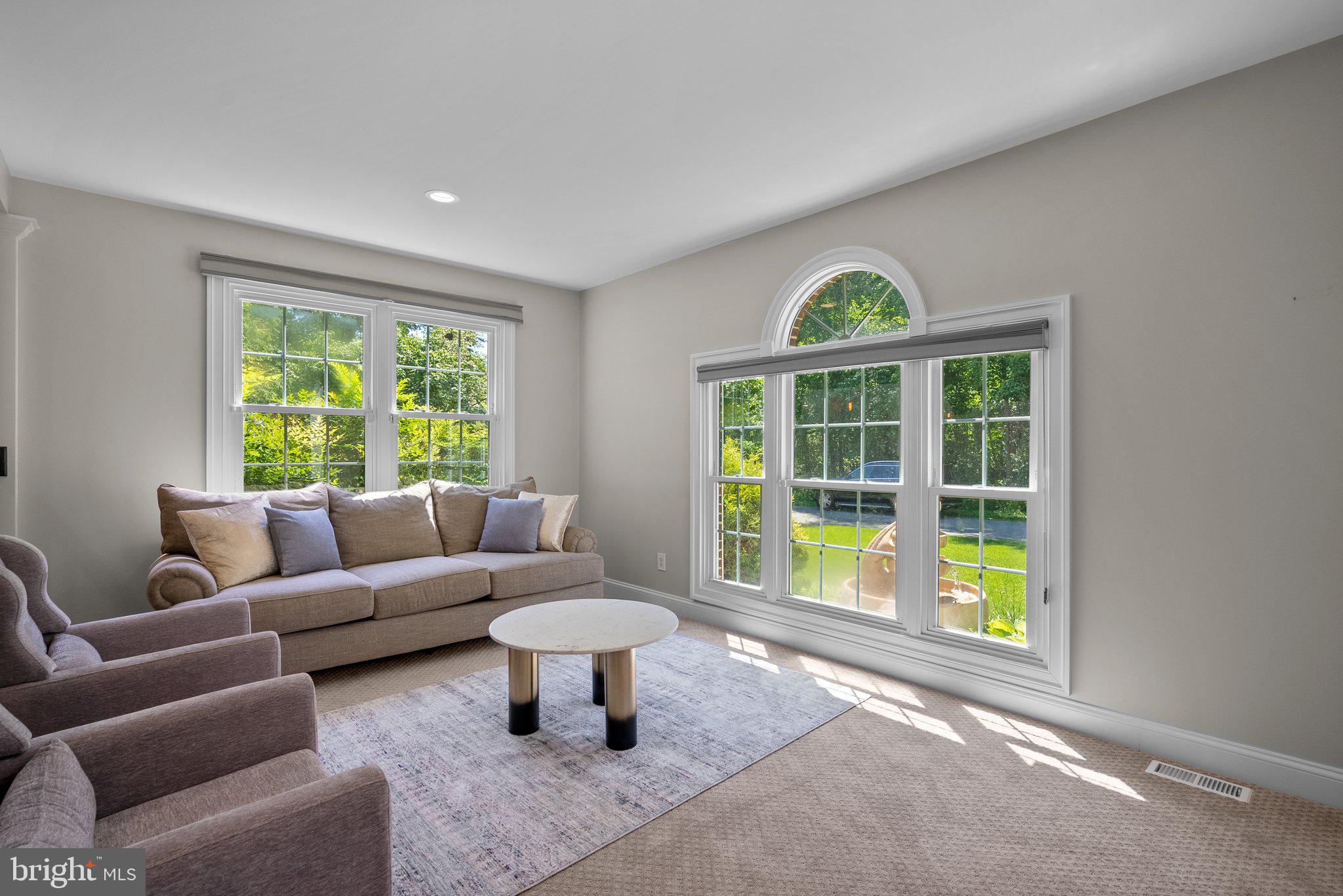 MAGOTHY PARK - Residential