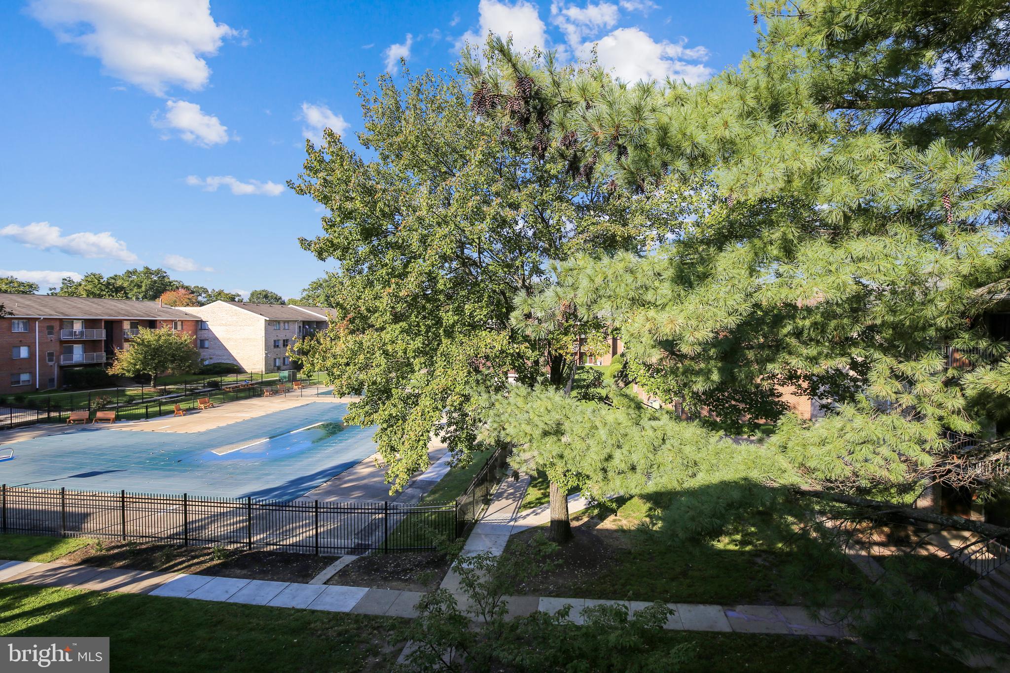 COLCHESTER TOWNE - Residential