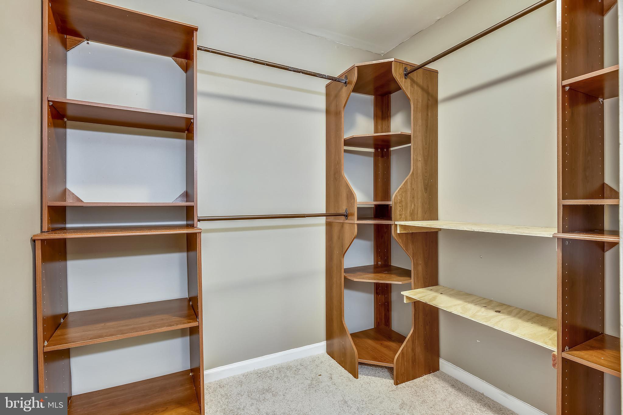 COLCHESTER TOWNE - Residential