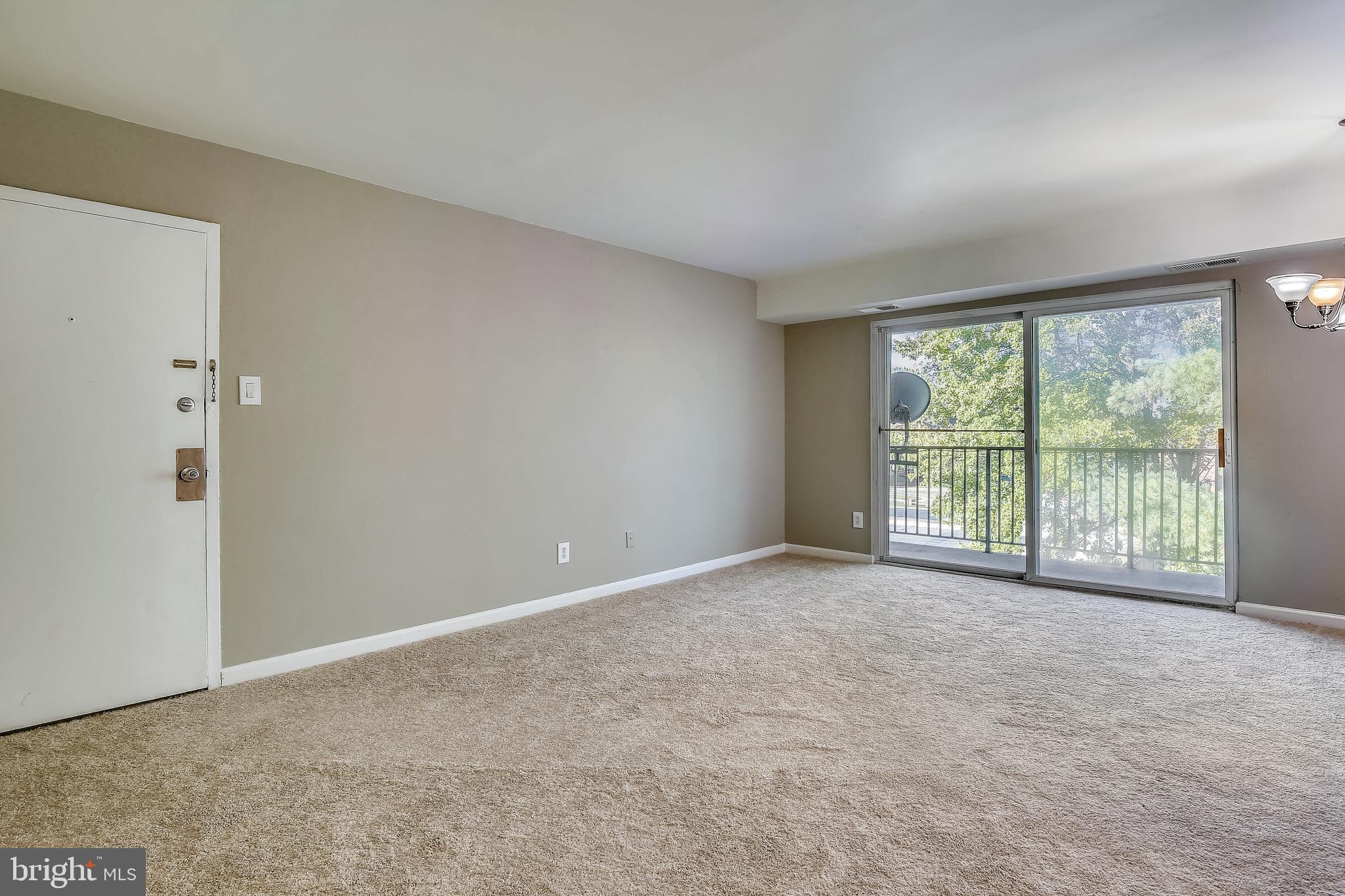 COLCHESTER TOWNE - Residential