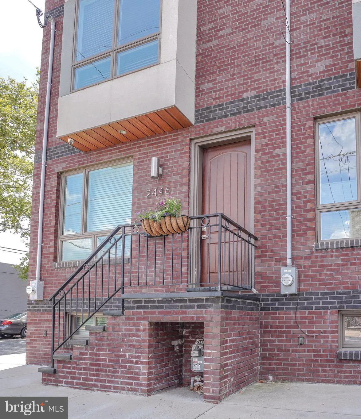 2446 E Cumberland Street, Philadelphia, PA 19125