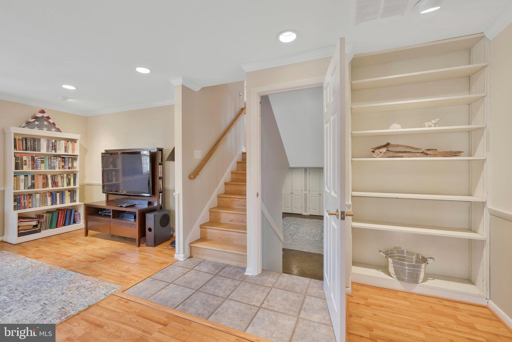 WEST LEWINSVILLE HEIGHTS - Residential