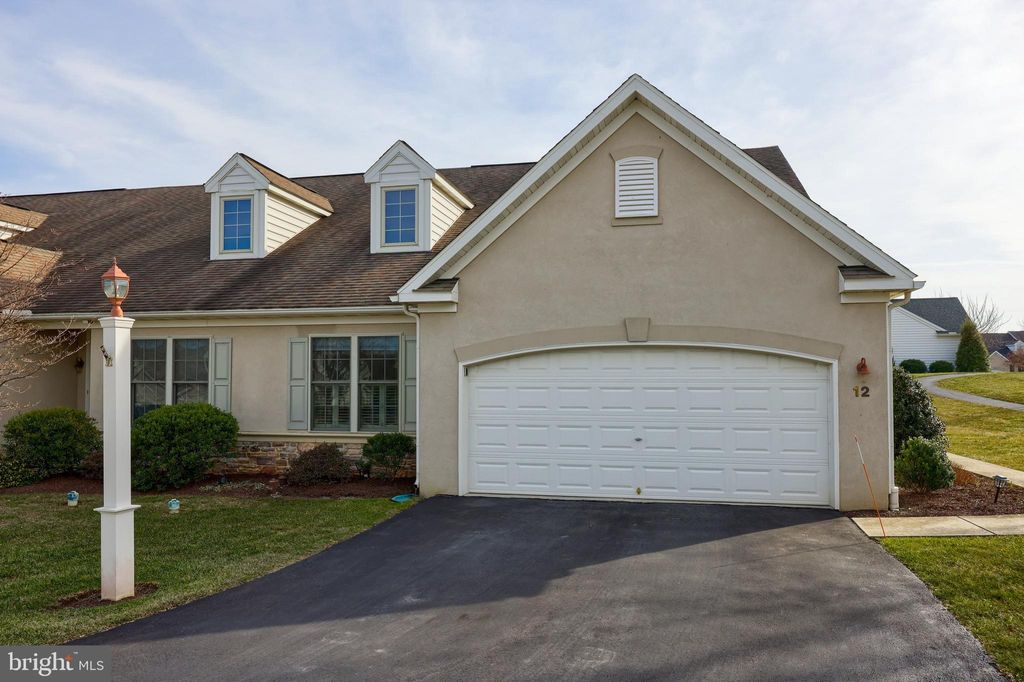 Photo of 12 LEEDS CT, LANCASTER, PA 17602 (MLS # PALA2030454)