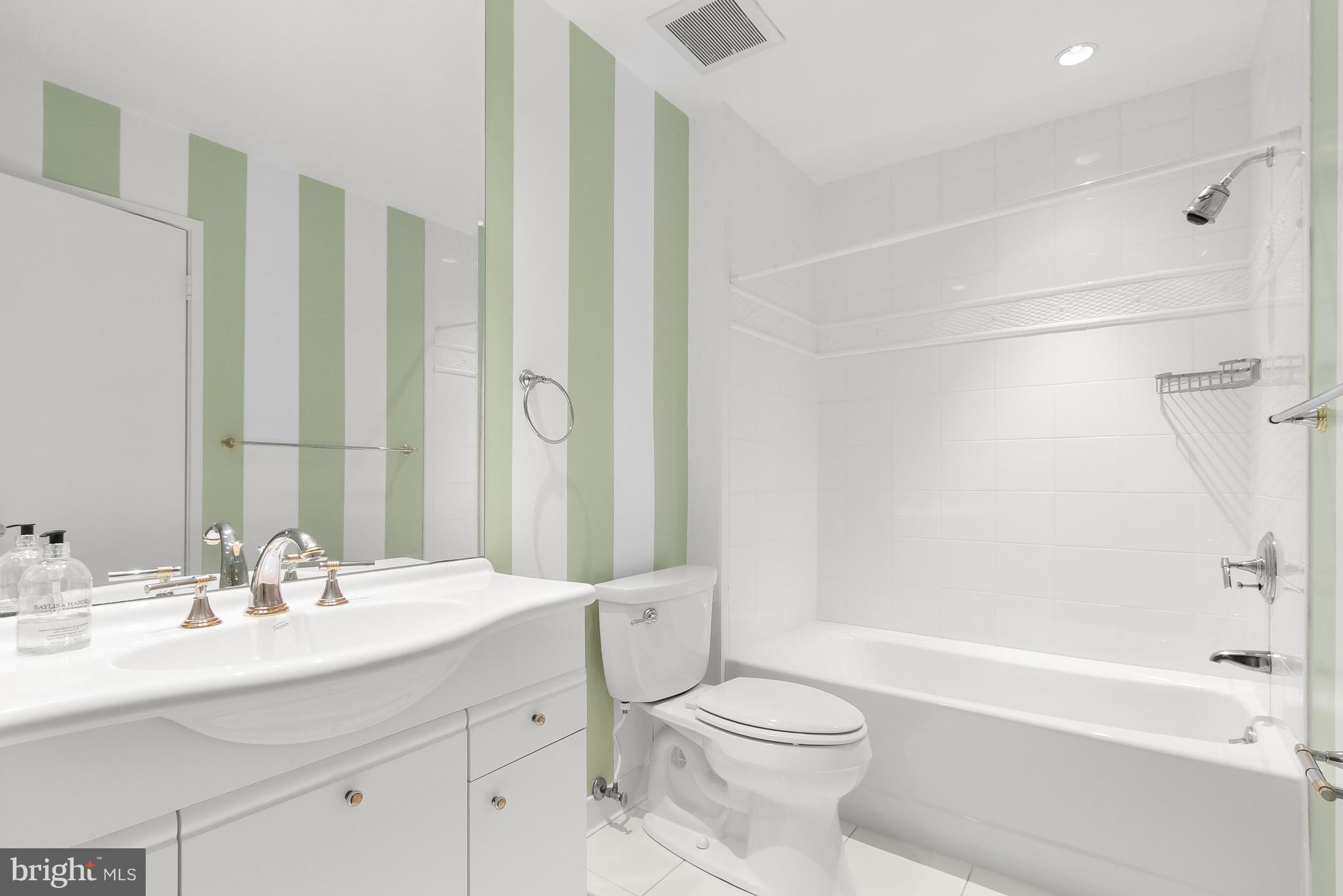 BEDFORDSHIRE - Residential