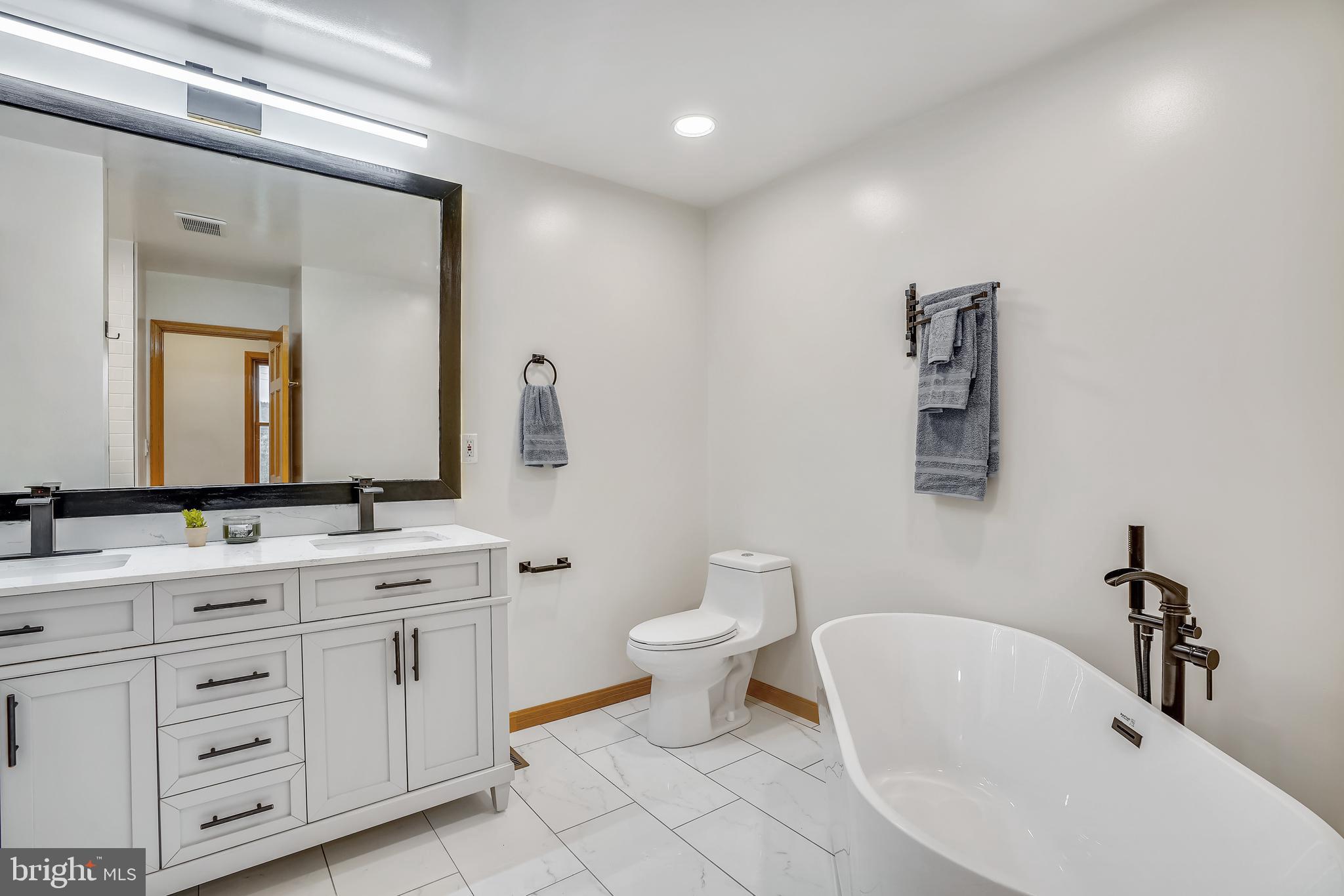 HIGH RIDGE PARK - Residential