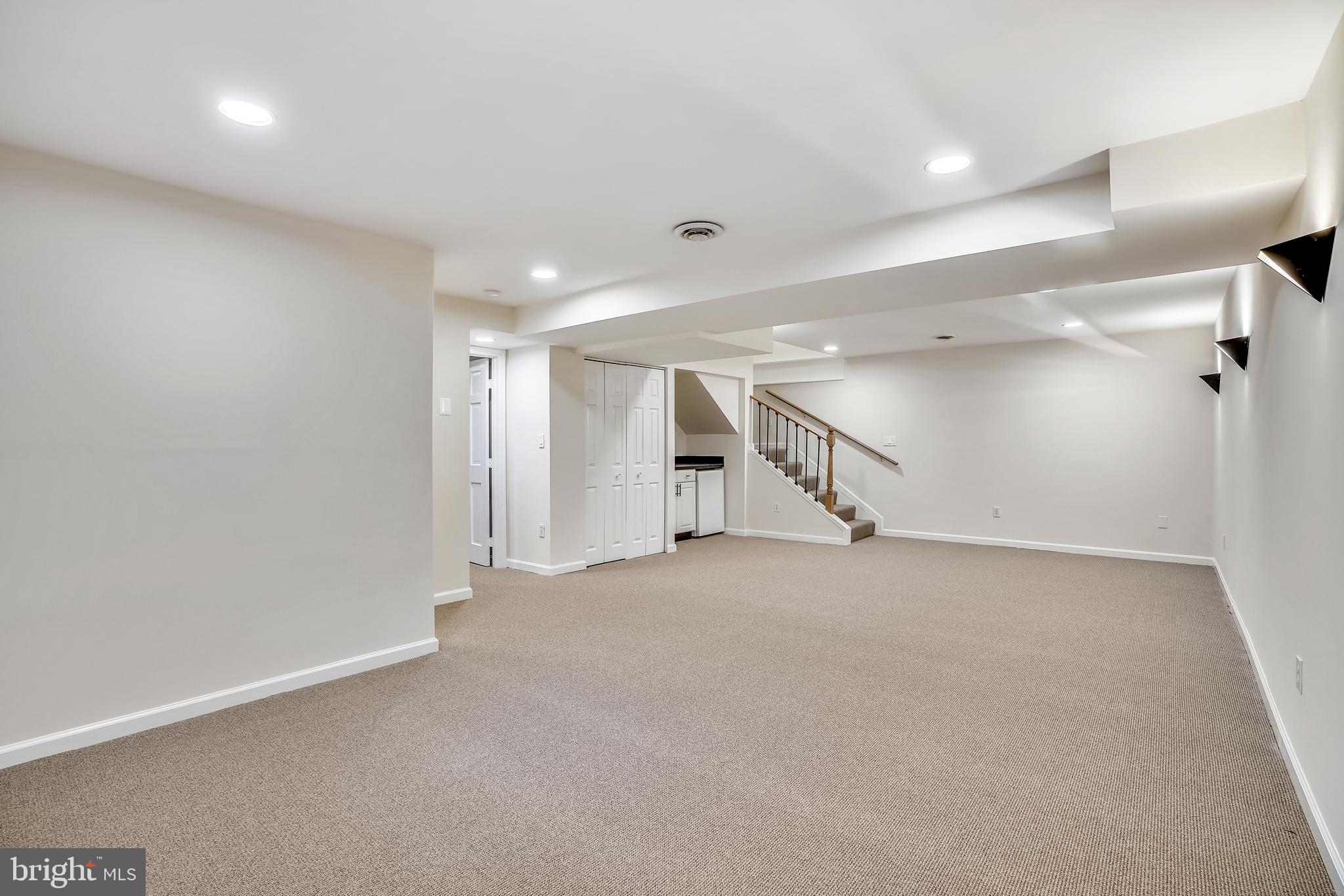 HIGH RIDGE PARK - Residential