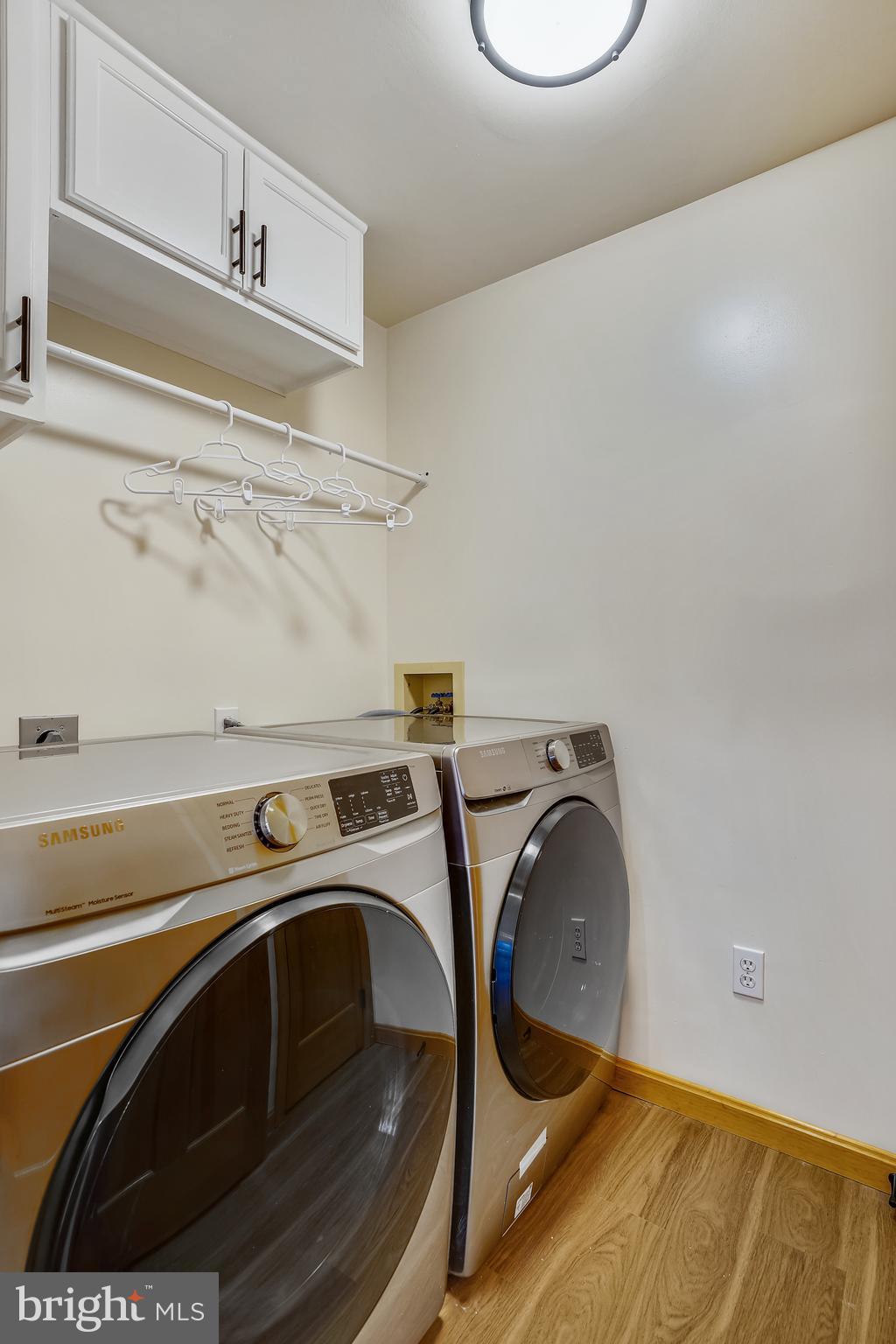 HIGH RIDGE PARK - Residential