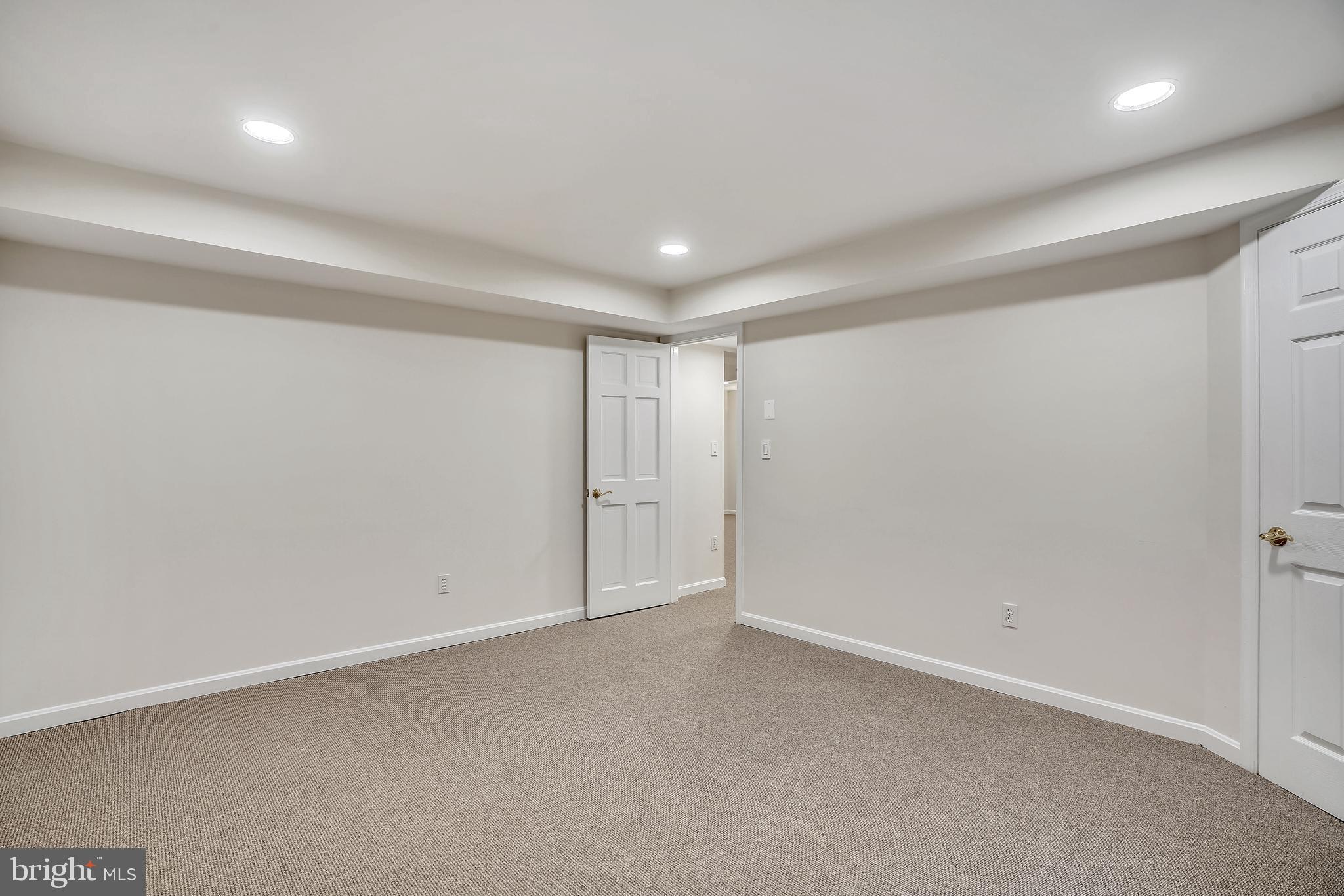 HIGH RIDGE PARK - Residential