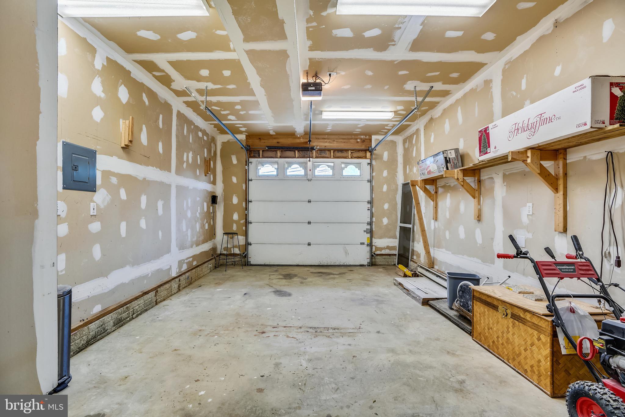 HIGH RIDGE PARK - Residential