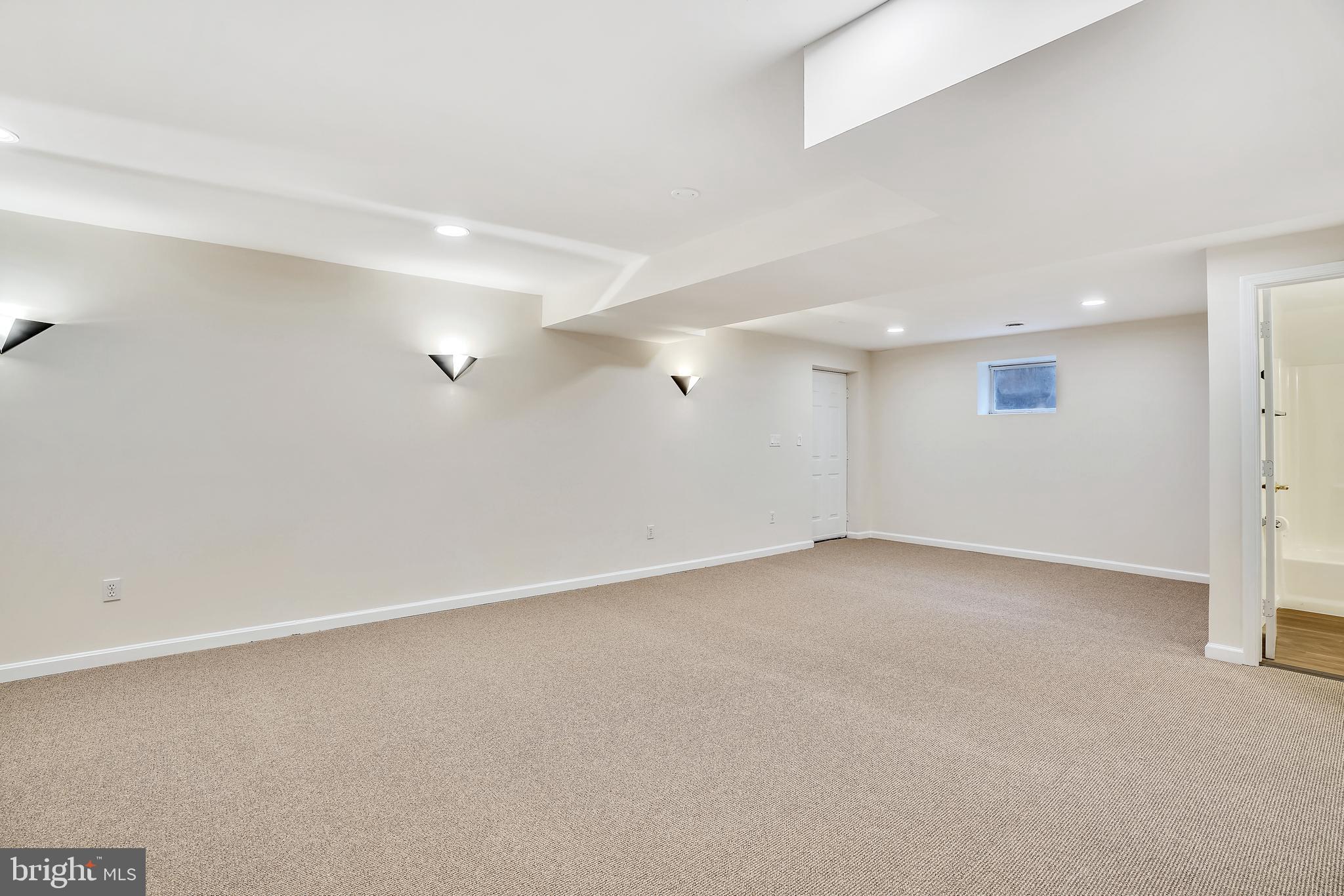 HIGH RIDGE PARK - Residential