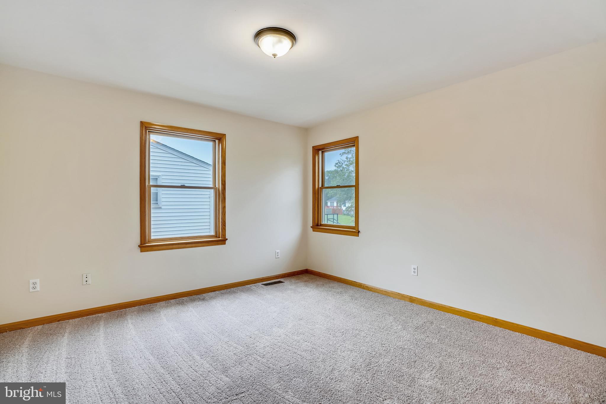 HIGH RIDGE PARK - Residential