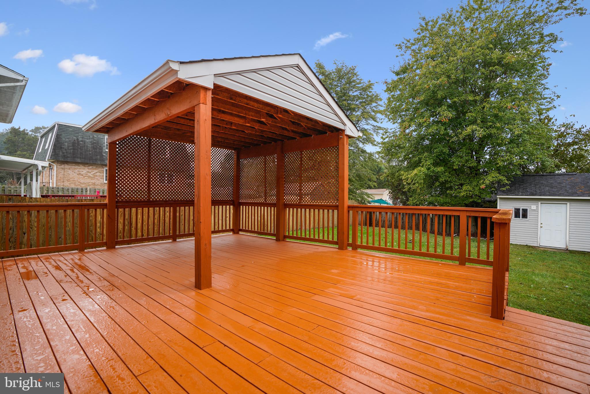 HIGH RIDGE PARK - Residential