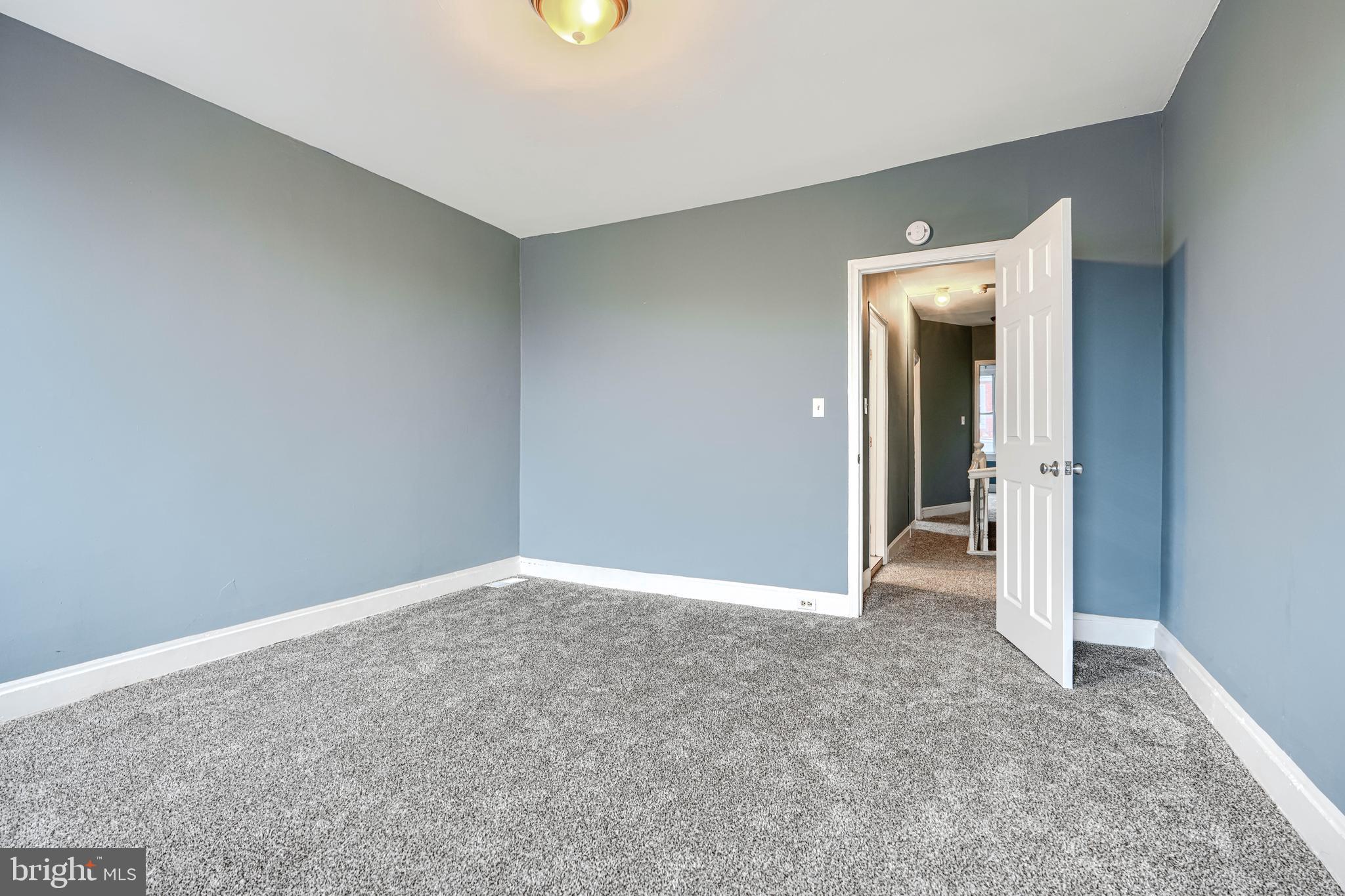 FOUR BY FOUR - Residential