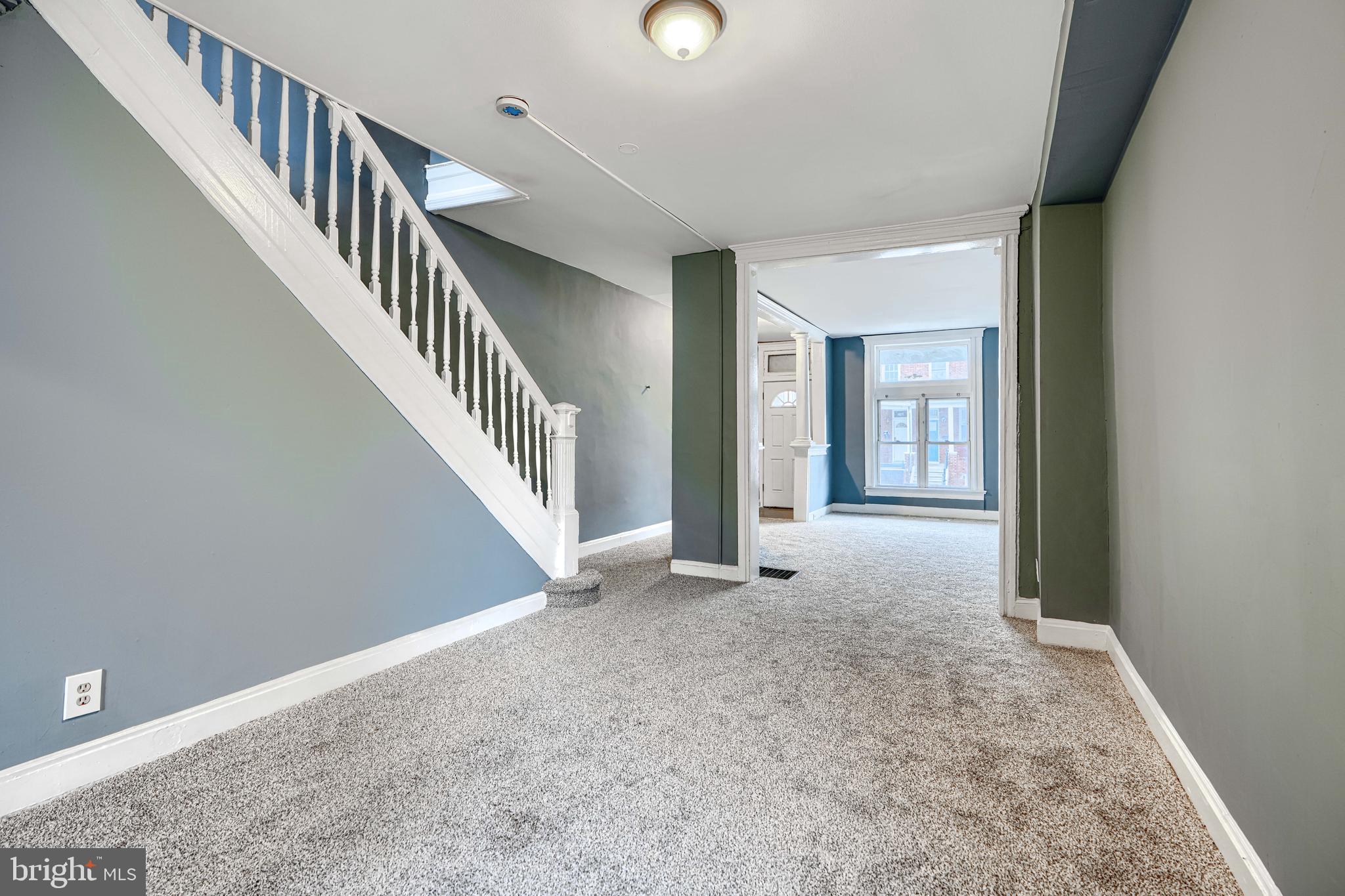 FOUR BY FOUR - Residential