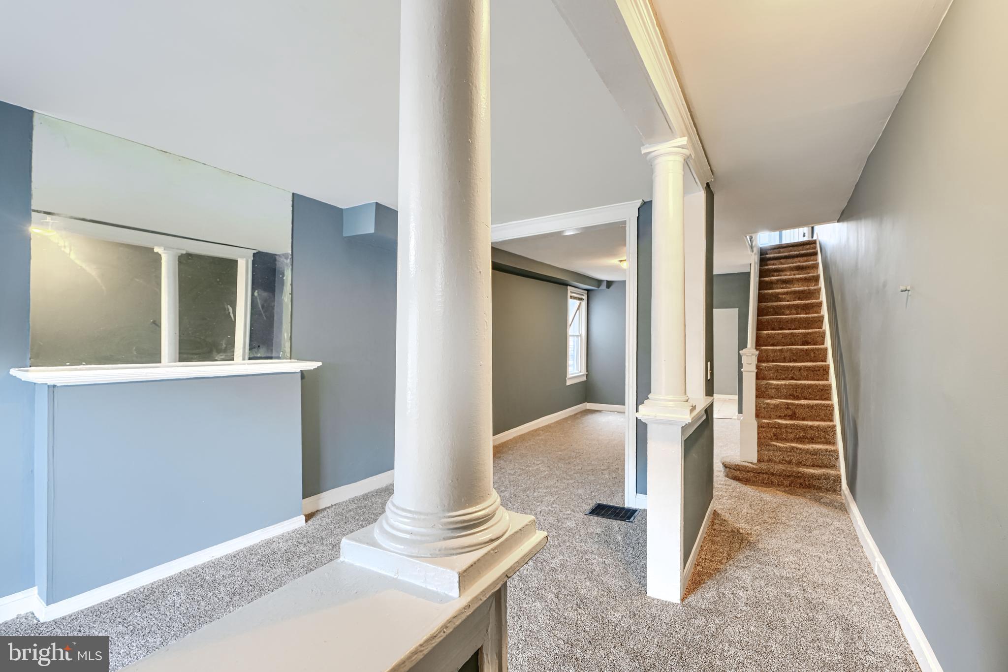 FOUR BY FOUR - Residential