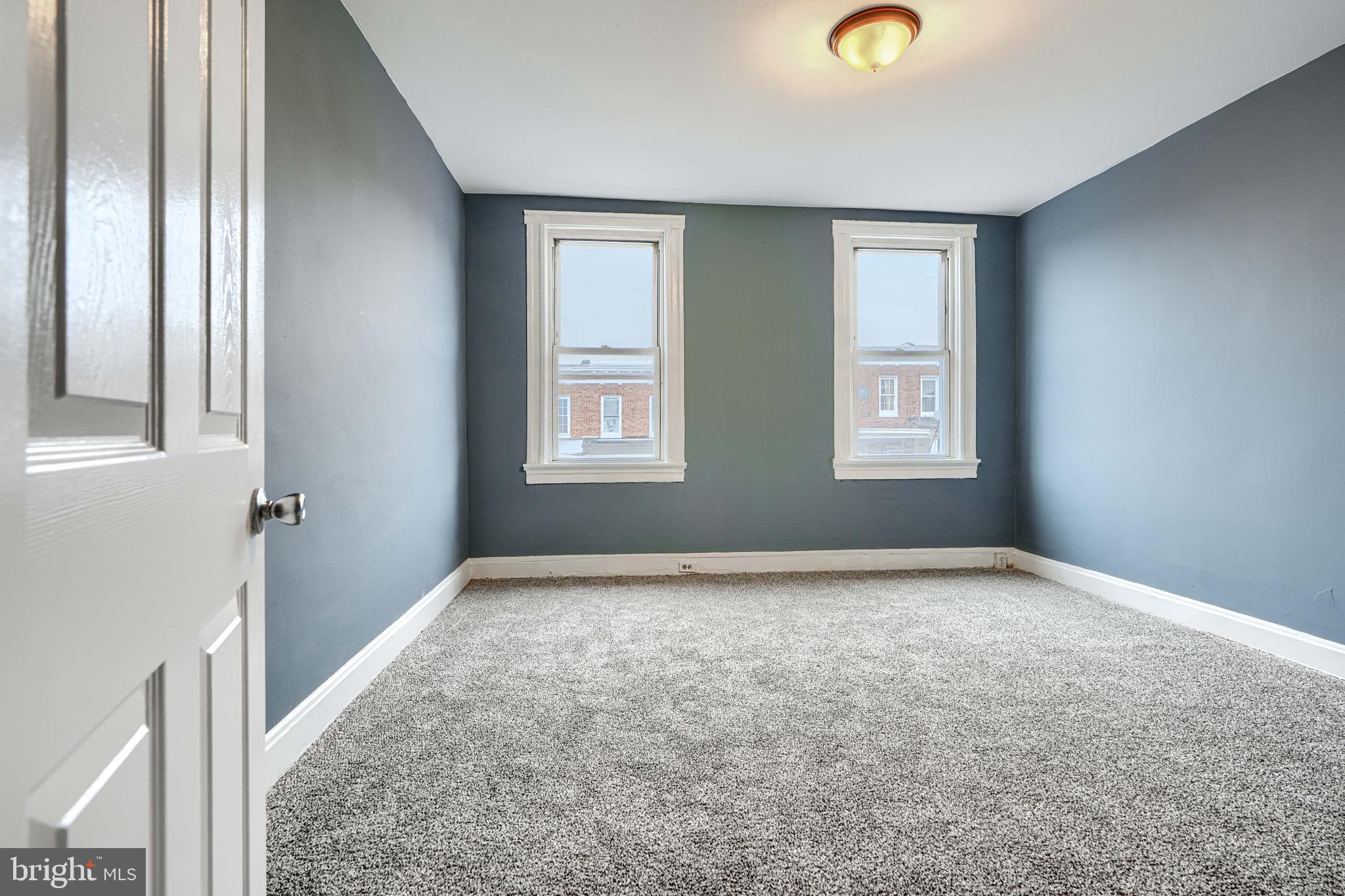 FOUR BY FOUR - Residential