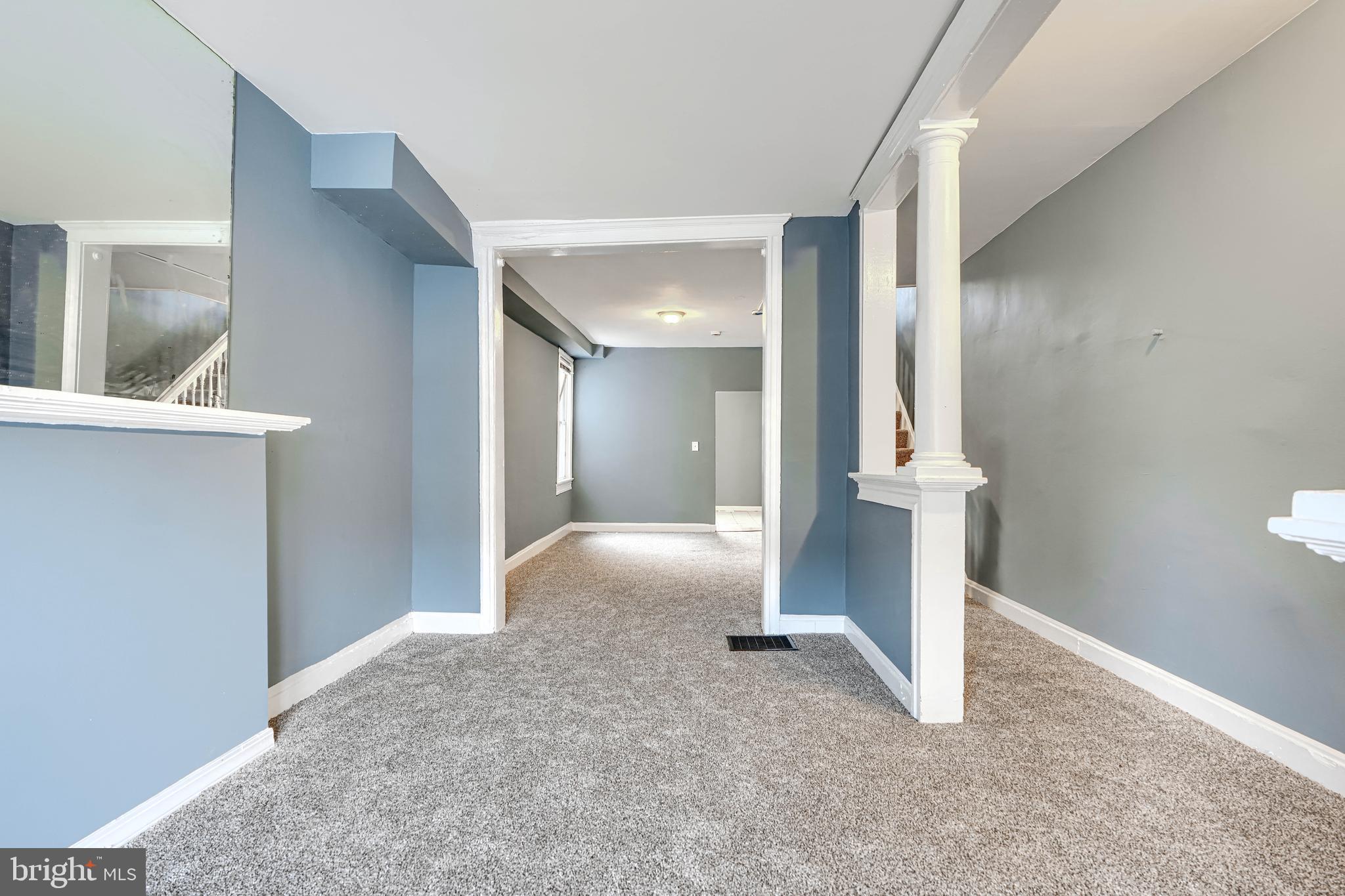 FOUR BY FOUR - Residential