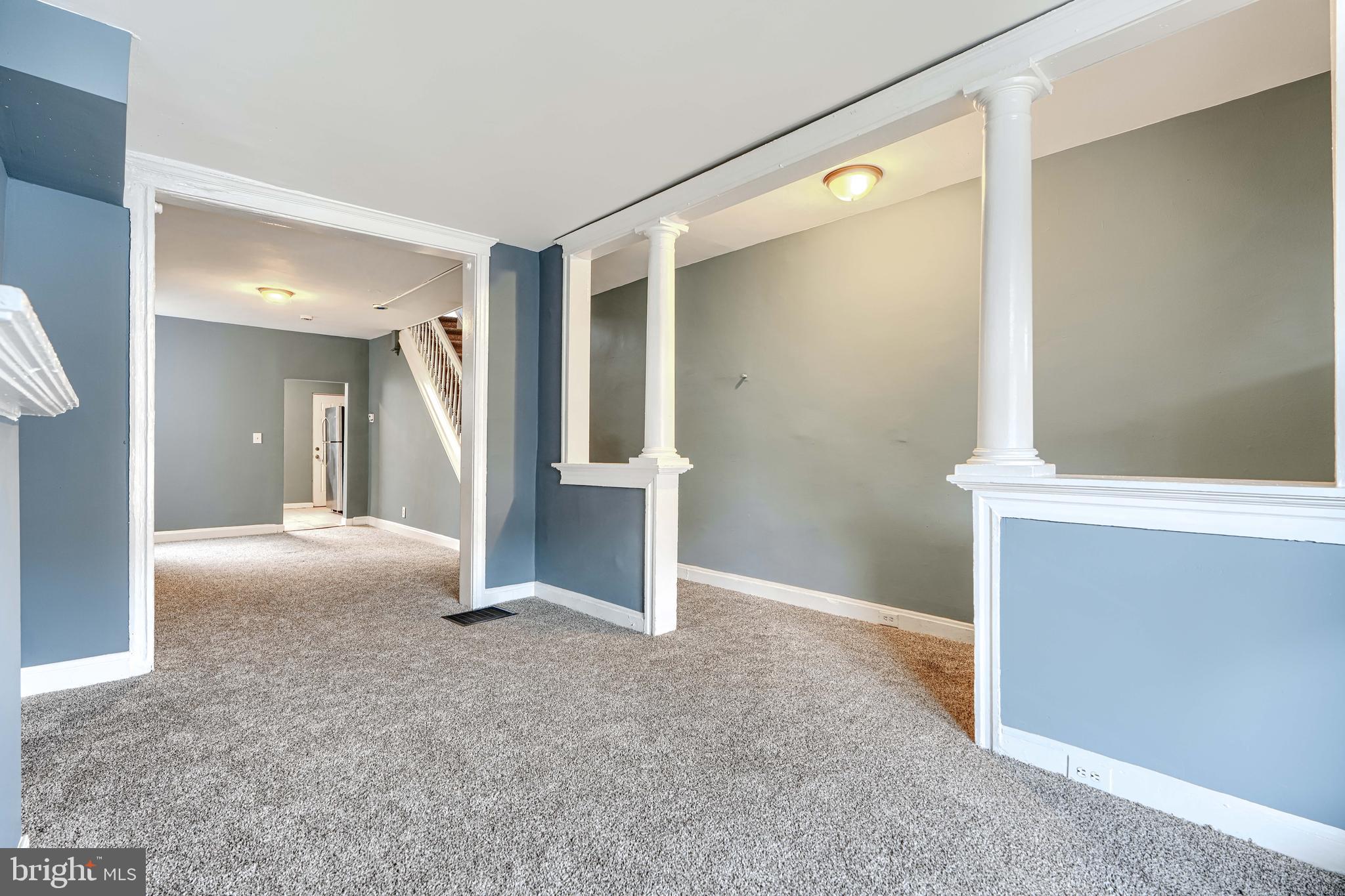 FOUR BY FOUR - Residential