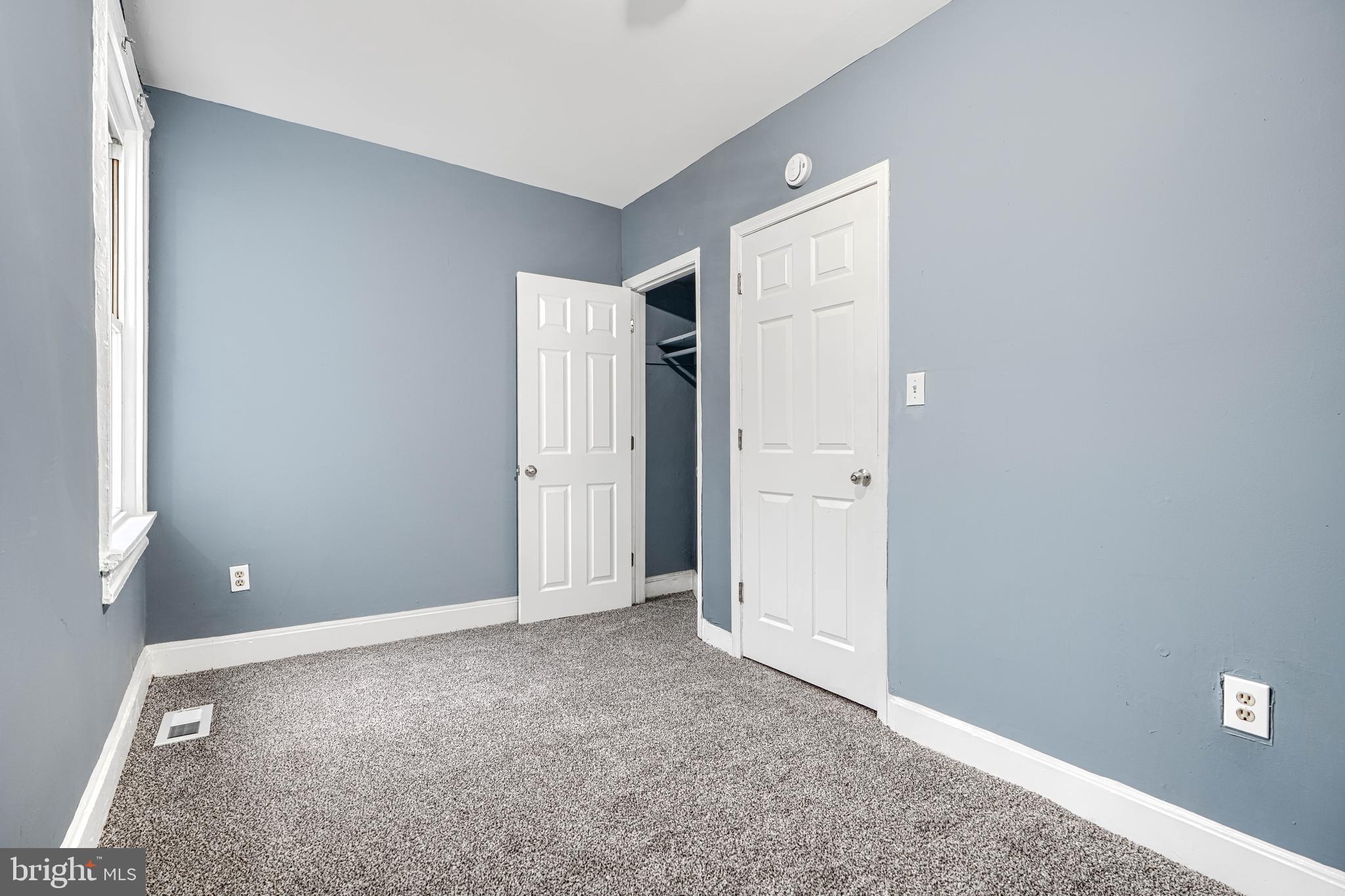 FOUR BY FOUR - Residential