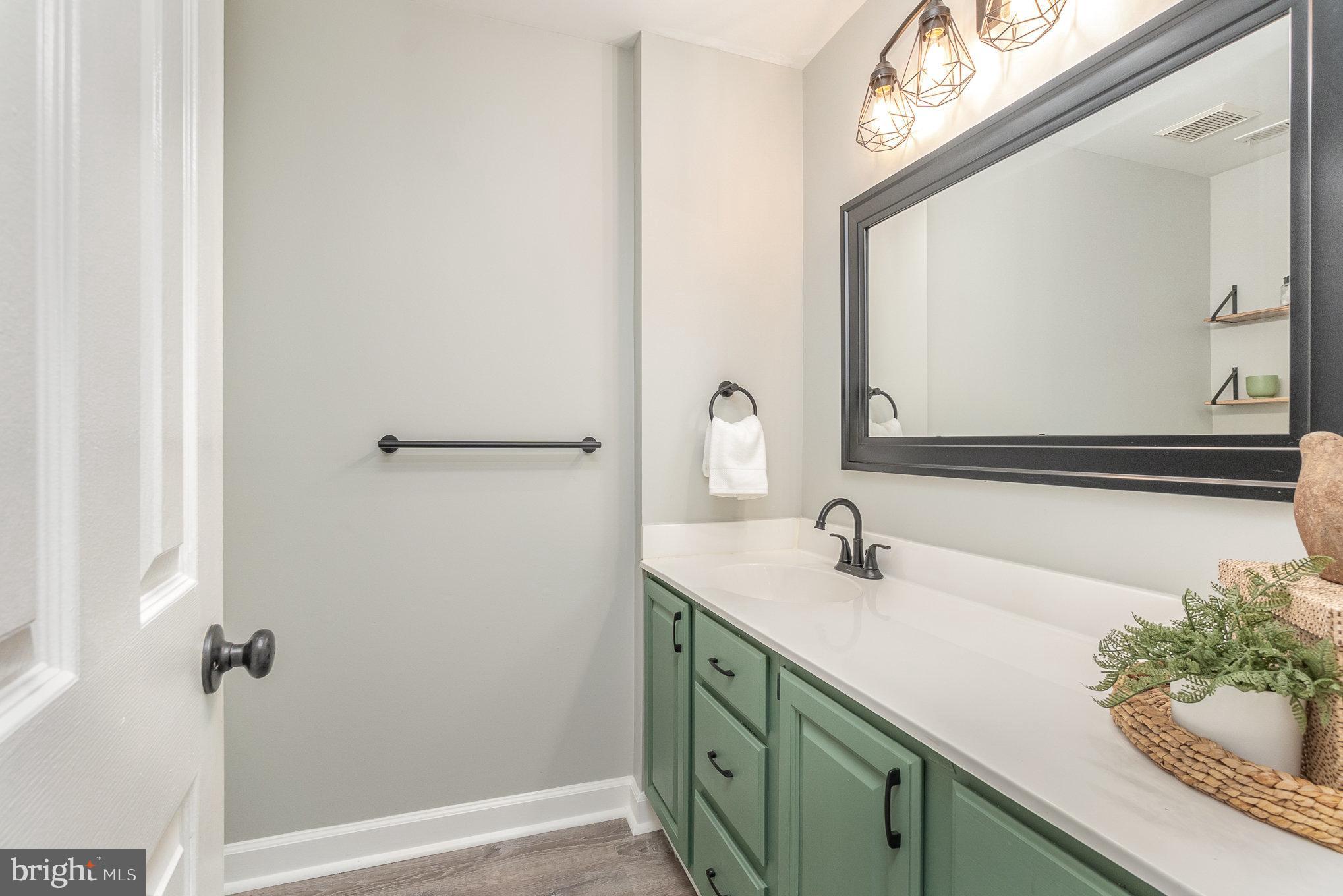 BRENTWOOD PARK - Residential