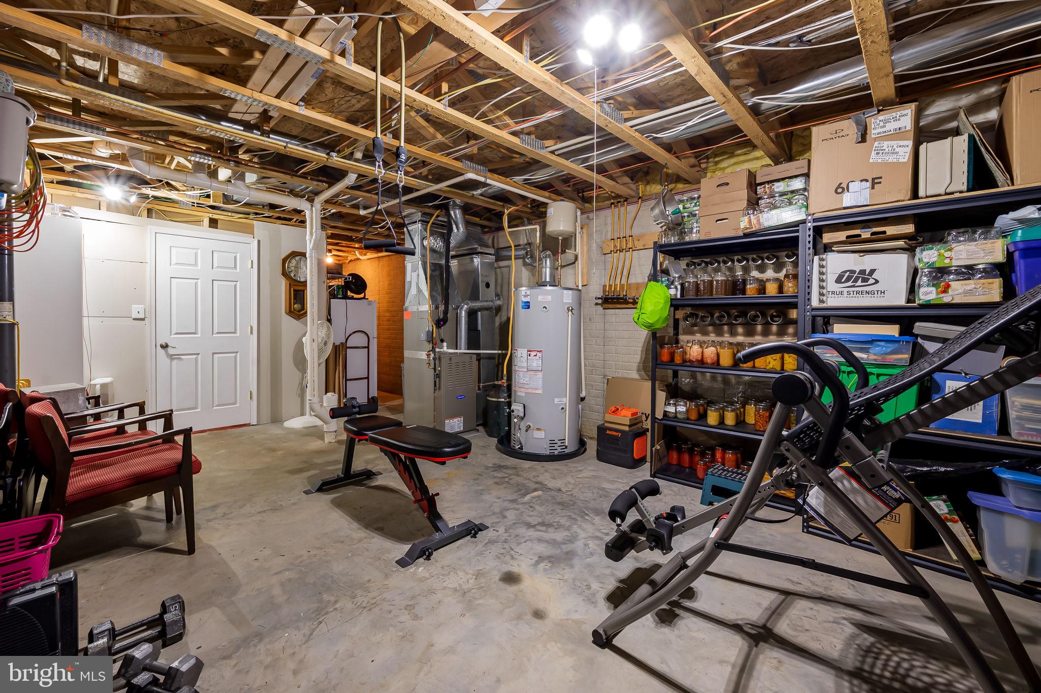 DEER SPRING - Residential Lease