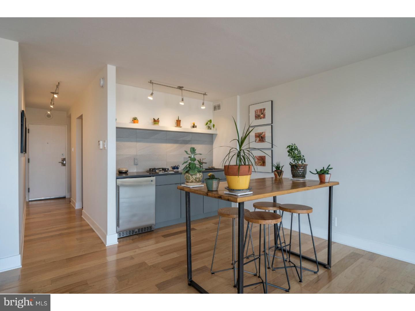 FAIRMOUNT - Residential