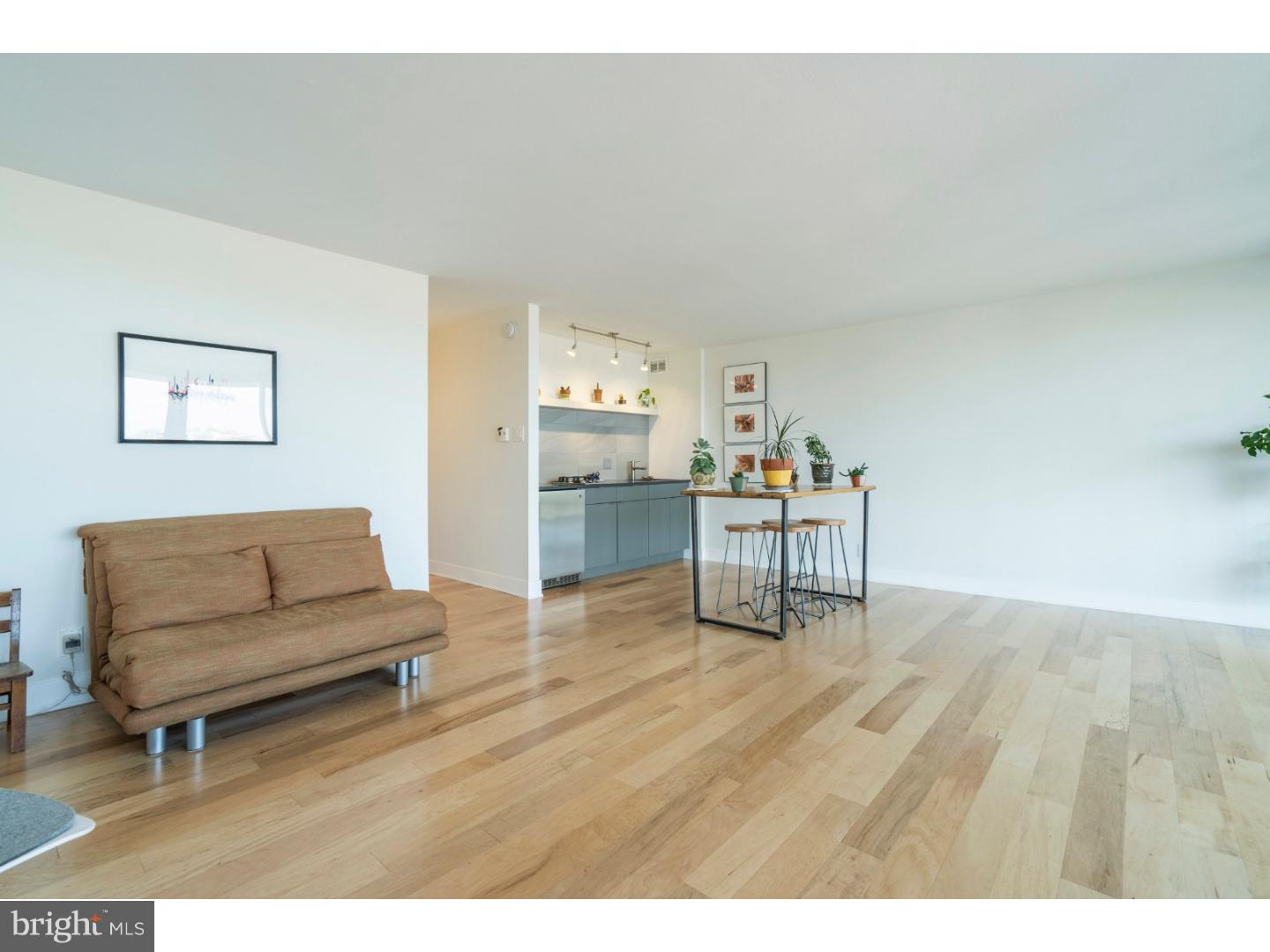 FAIRMOUNT - Residential