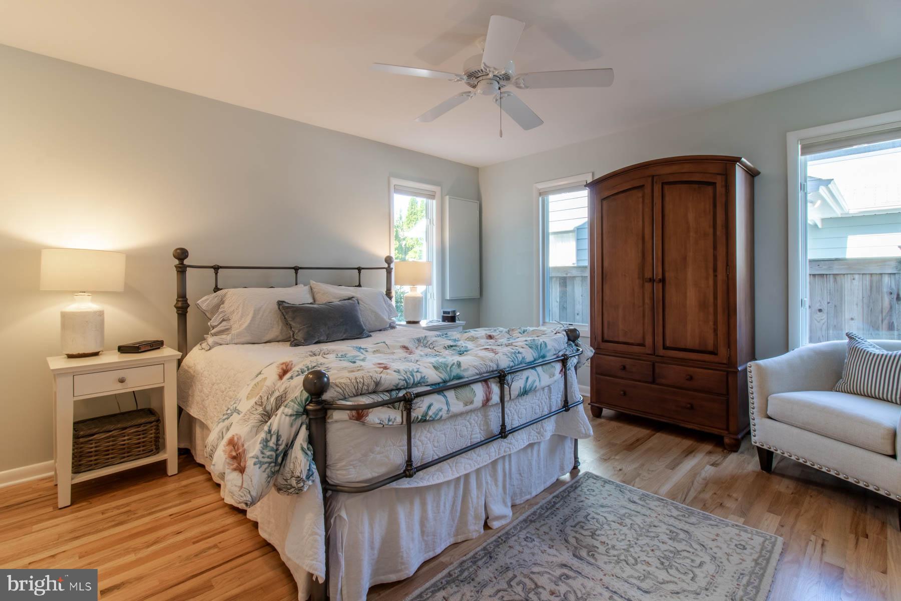 COUNTRY CLUB ESTATES - Residential