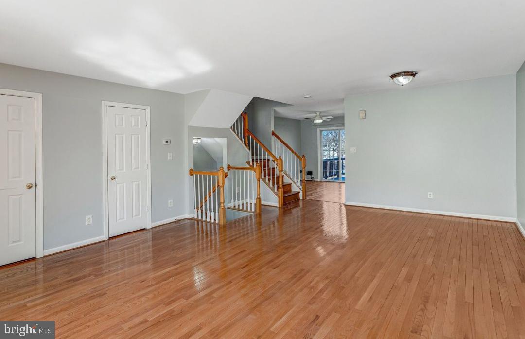 LAKECREST - Residential Lease