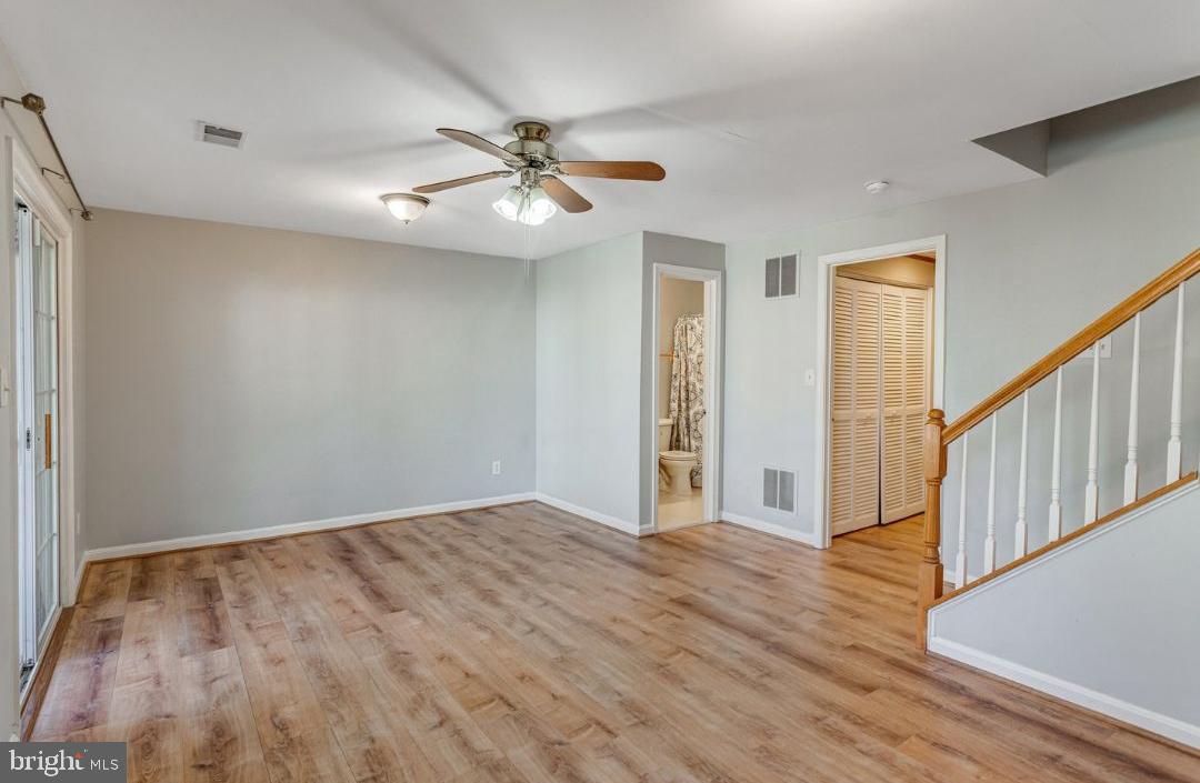 LAKECREST - Residential Lease