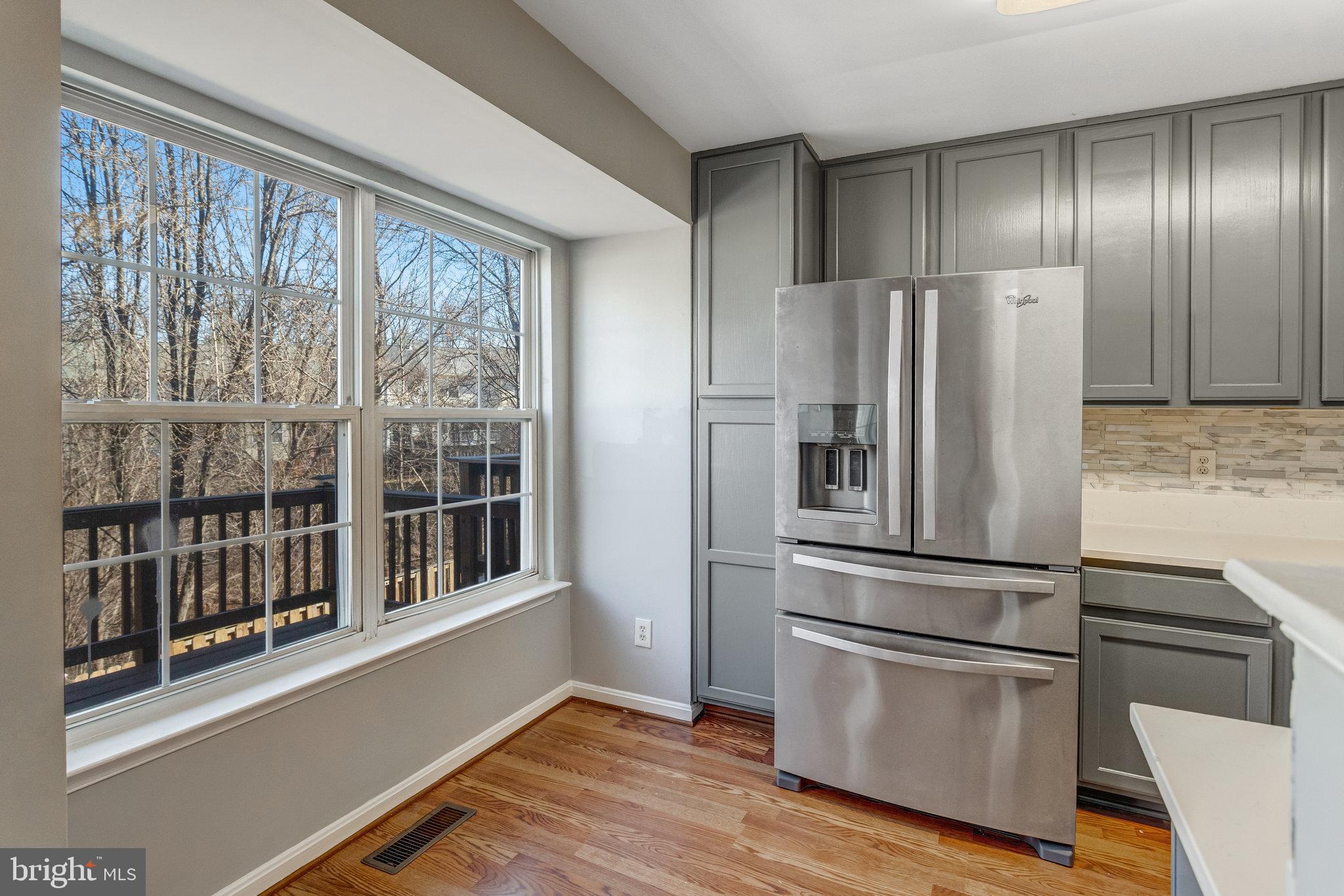 LAKECREST - Residential Lease