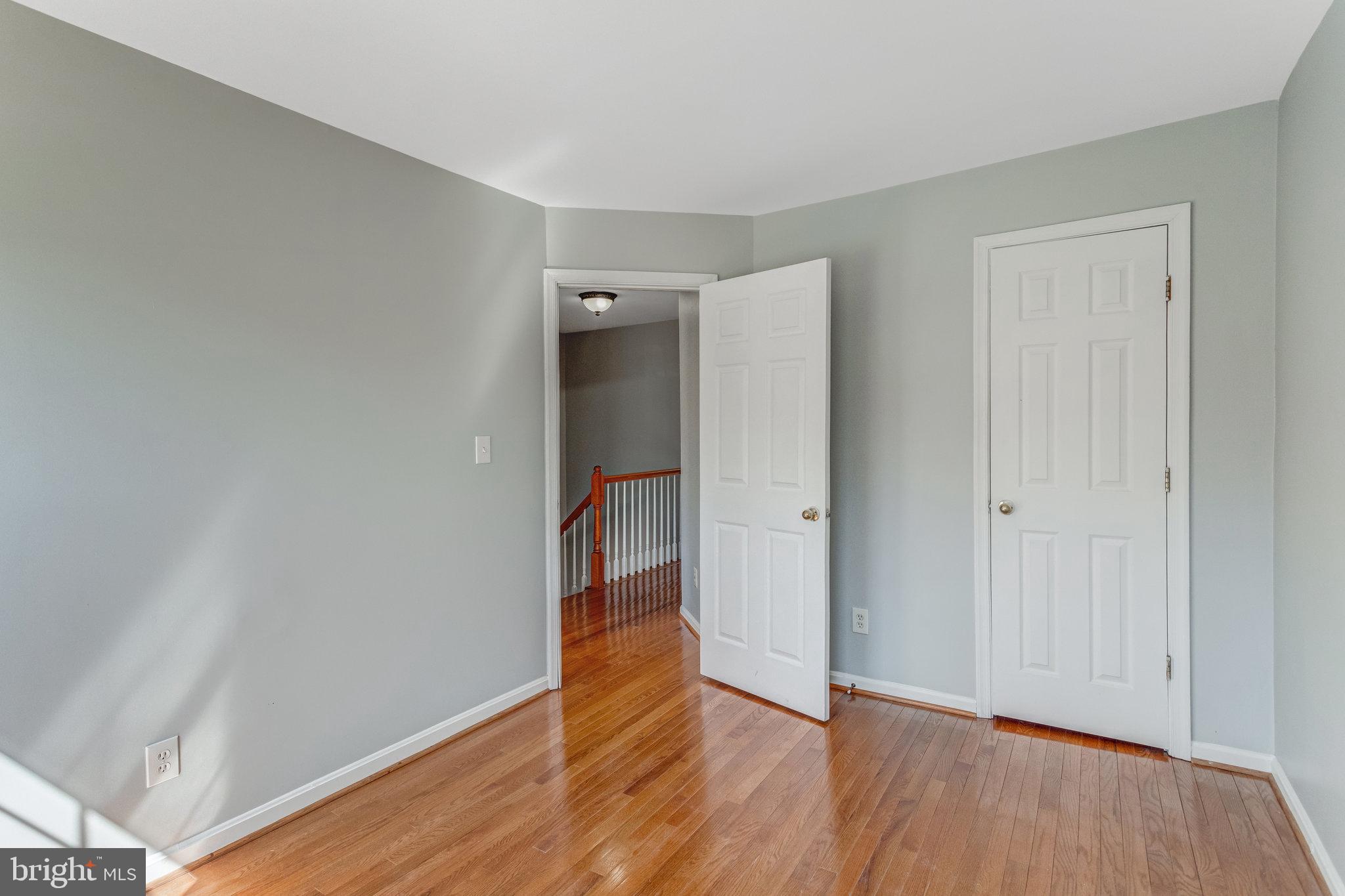 LAKECREST - Residential Lease