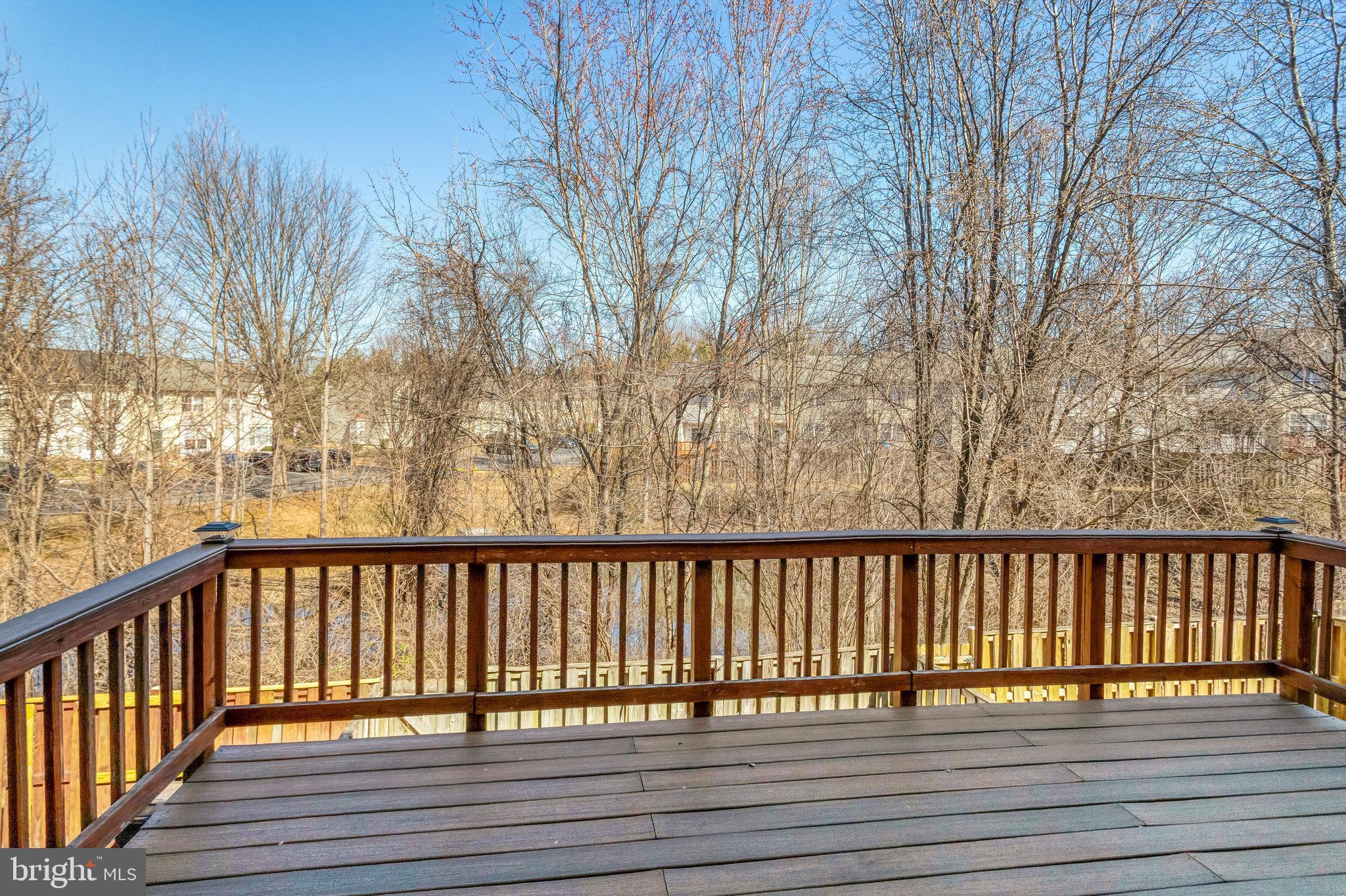 LAKECREST - Residential Lease